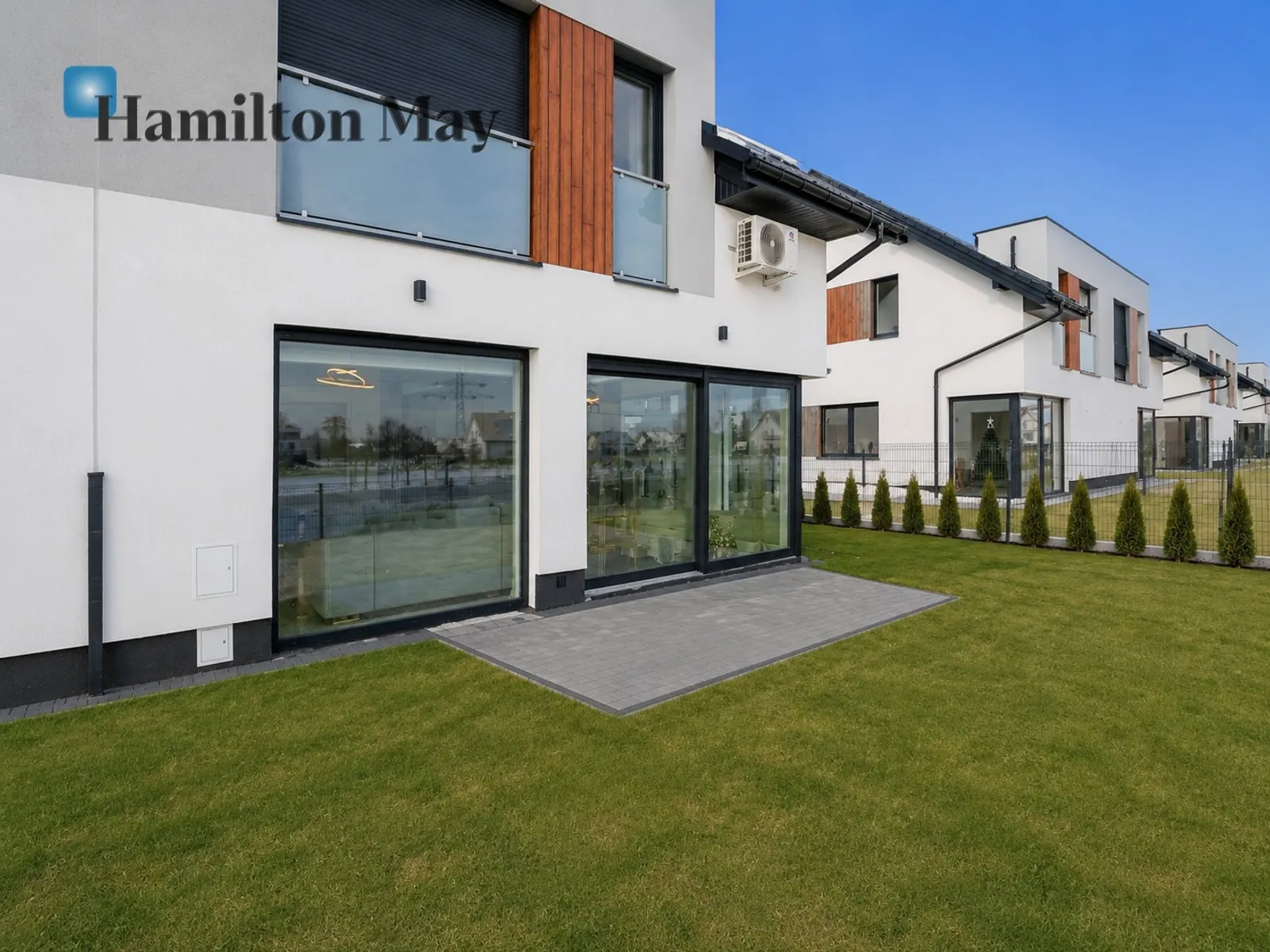 Unikalny 140 m2 dom w zabudowie bliźniaczej | Wysoki standard - slider