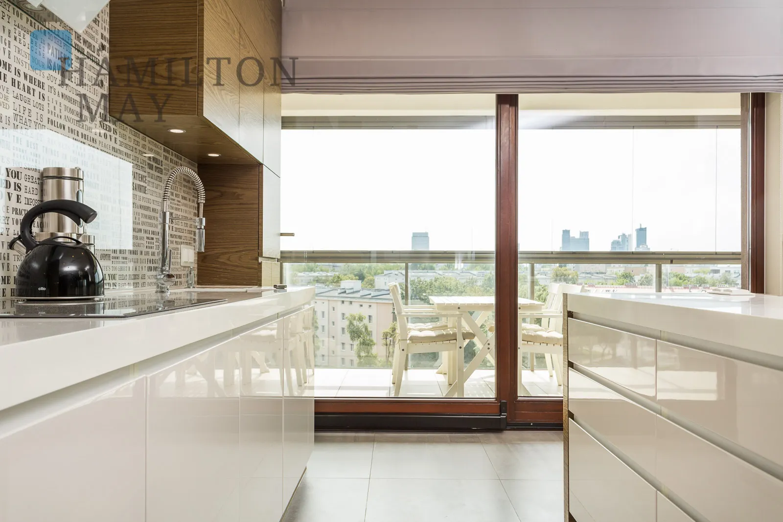 Apartment with a large balcony | near Dworzec Gdański metro - slider