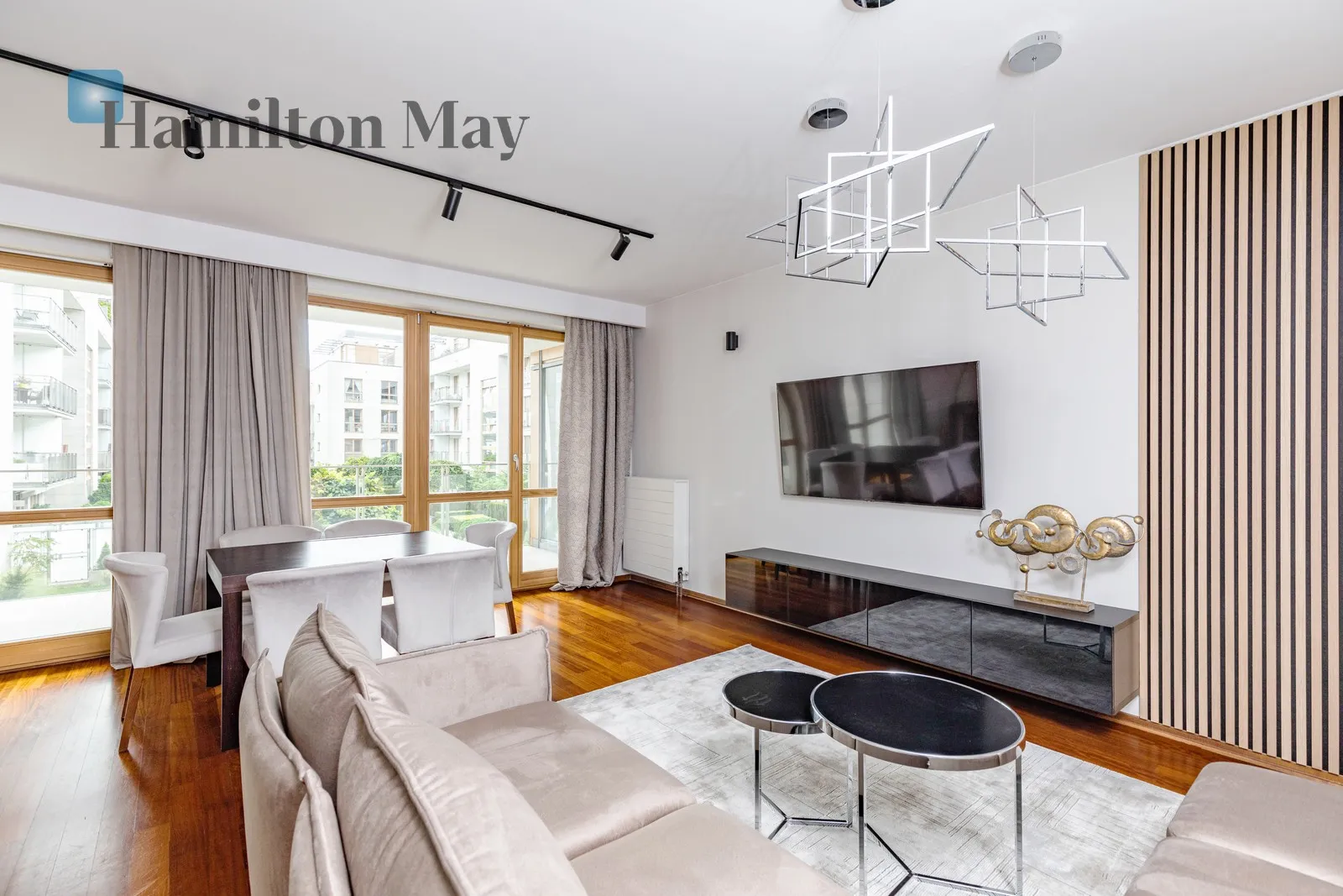 City: Warszawa Street: Ludwika Narbutta Region: Mokotów Subregion: Stary Mokotów Distance to centre: 2.91 km Level: 2 Price: 16000 PLN Bedrooms: 3 Bathrooms: 2 Size: 120m2 Price/m2: 133 PLN - slider