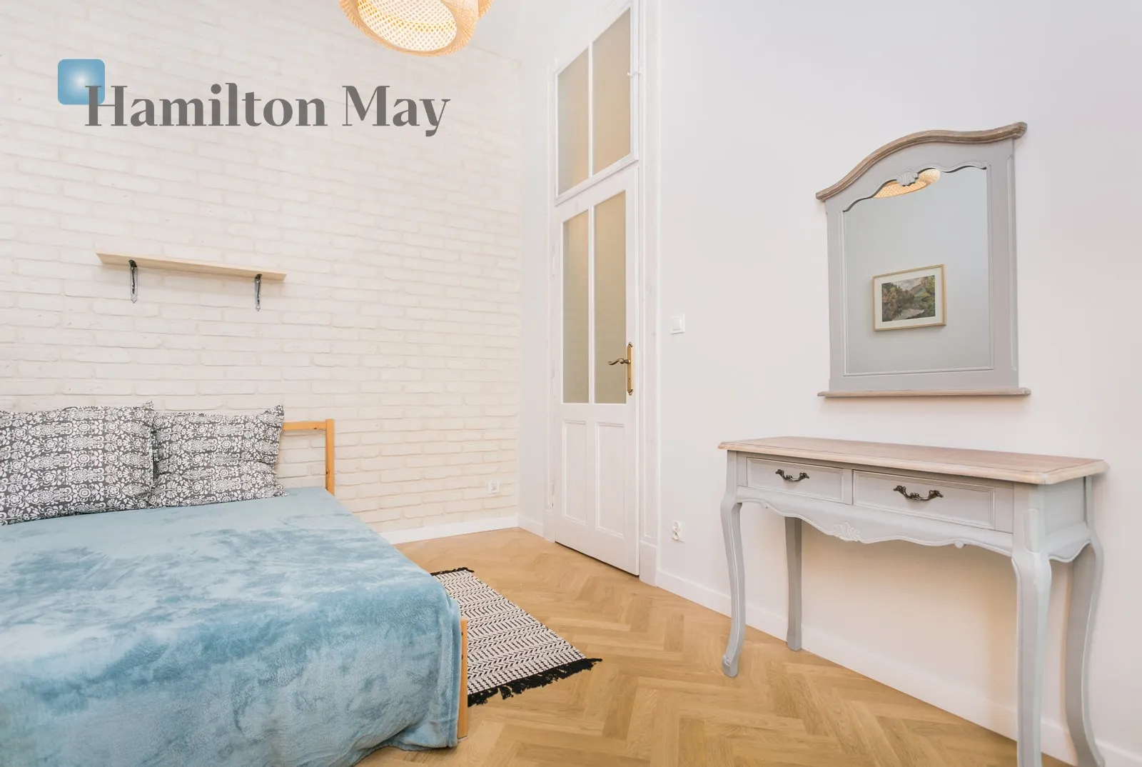 Subregion: Wesoła Distance to centre: 1.45 km Level: 2 Price: 2900 PLN Bedrooms: 1 Bathrooms: 1 Size: 39m2 Price/m2: 74 PLN - slider