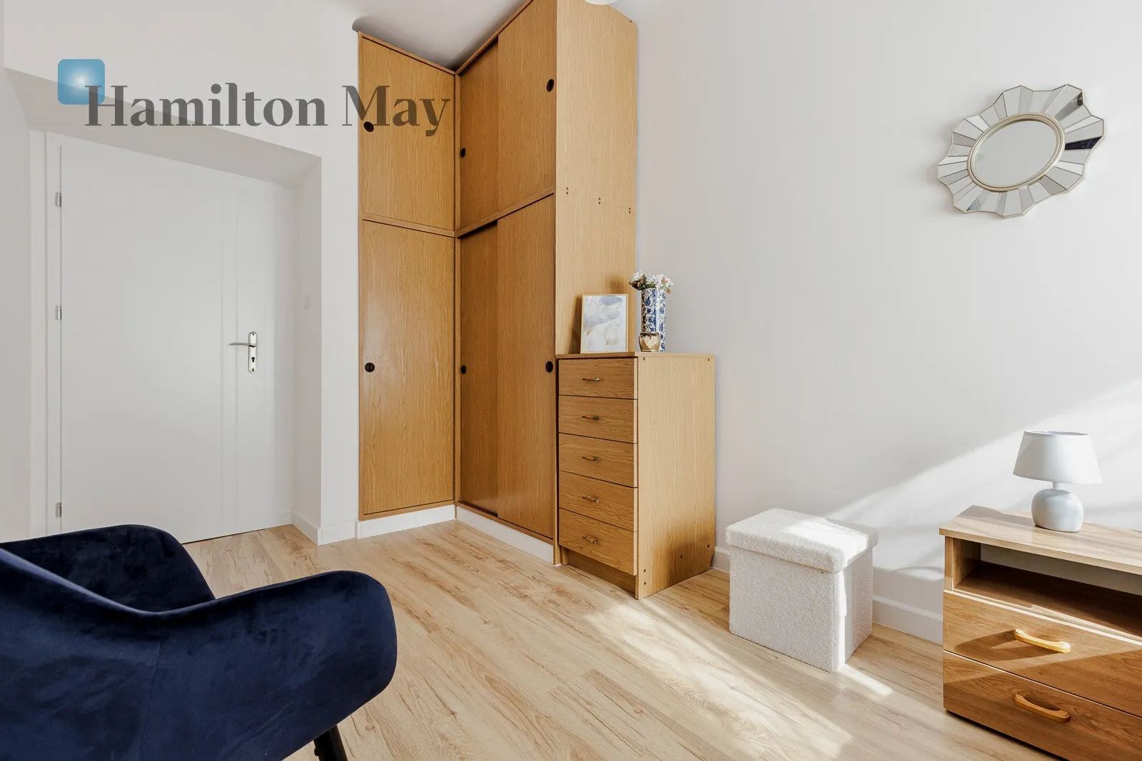 Subregion: Stary Mokotów Distance to centre: 3.87 km Price: 2750 PLN Bedrooms: 1 Bathrooms: 1 Size: 41m2 Price/m2: 67 PLN - slider