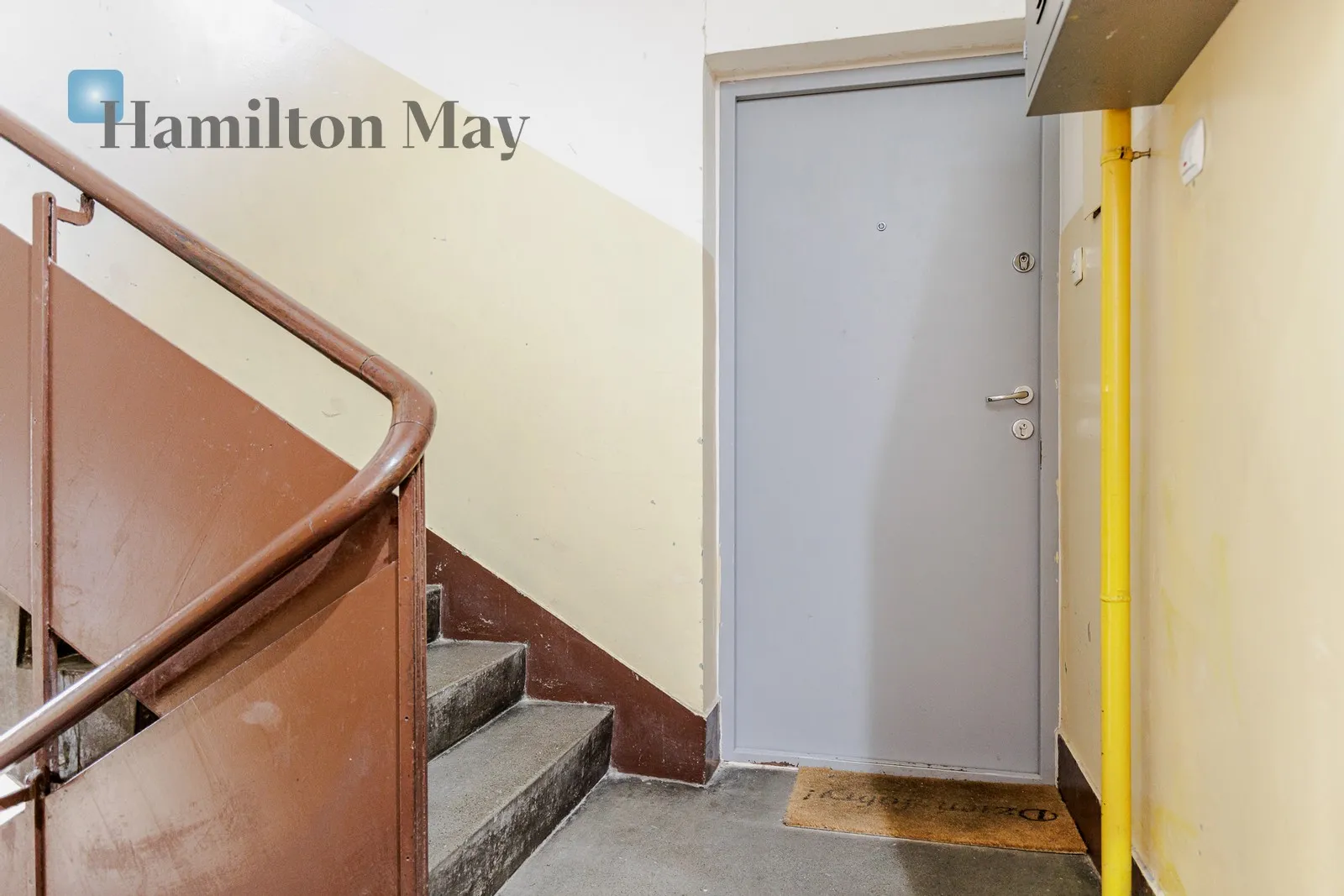 Distance to centre: 3.87 km Price: 2750 PLN Bedrooms: 1 Bathrooms: 1 Size: 41m2 Price/m2: 67 PLN - slider