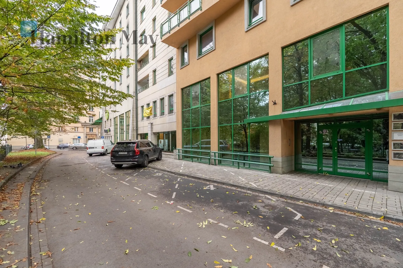 A unique apartment on Platy Street with a balcony, in the heart of Krakow - slider
