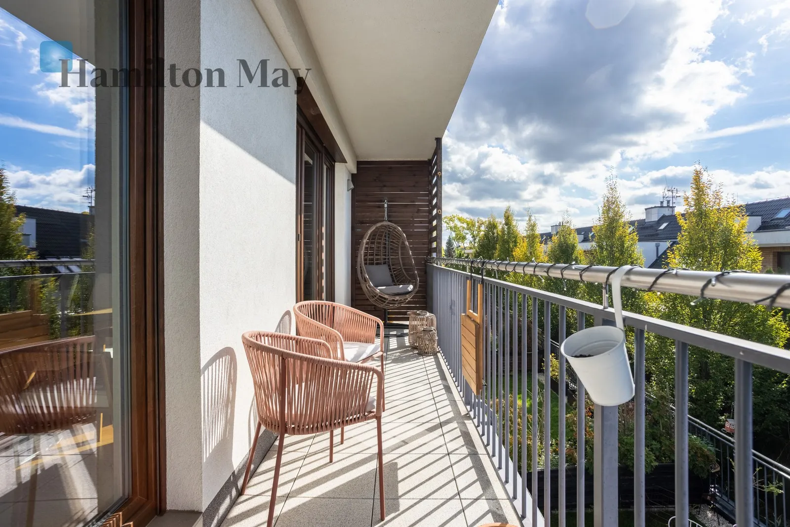TWO-LEVEL APARTMENT IN A HIGH STANDARD | 3 BEDROOMS | 2 BATHROOMS | BALCONY AND TERRACE | 2 PARKING SPACES | WYSOKA / OŁTASZYN - slider