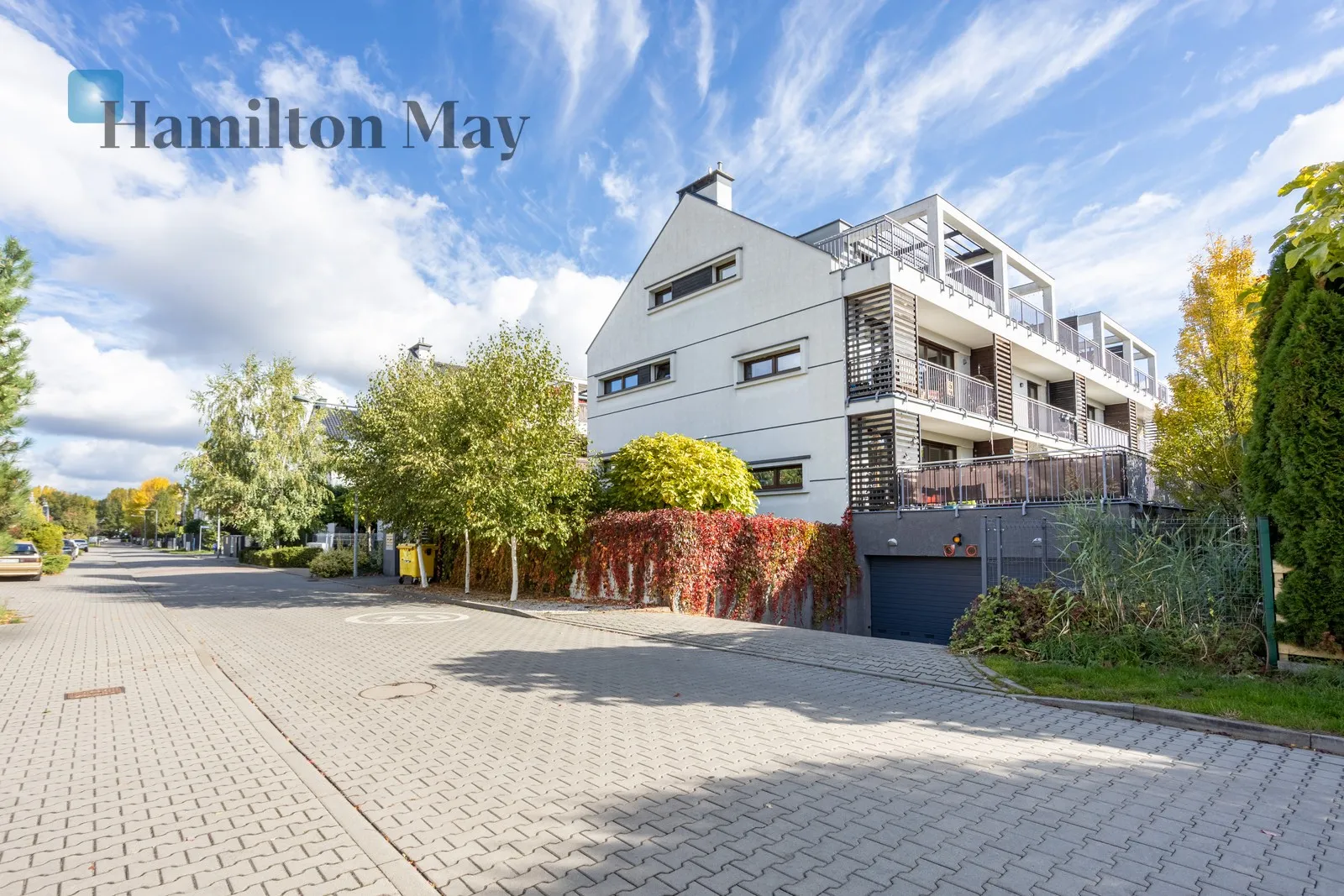 TWO-LEVEL APARTMENT IN A HIGH STANDARD | 3 BEDROOMS | 2 BATHROOMS | BALCONY AND TERRACE | 2 PARKING SPACES | WYSOKA / OŁTASZYN - slider