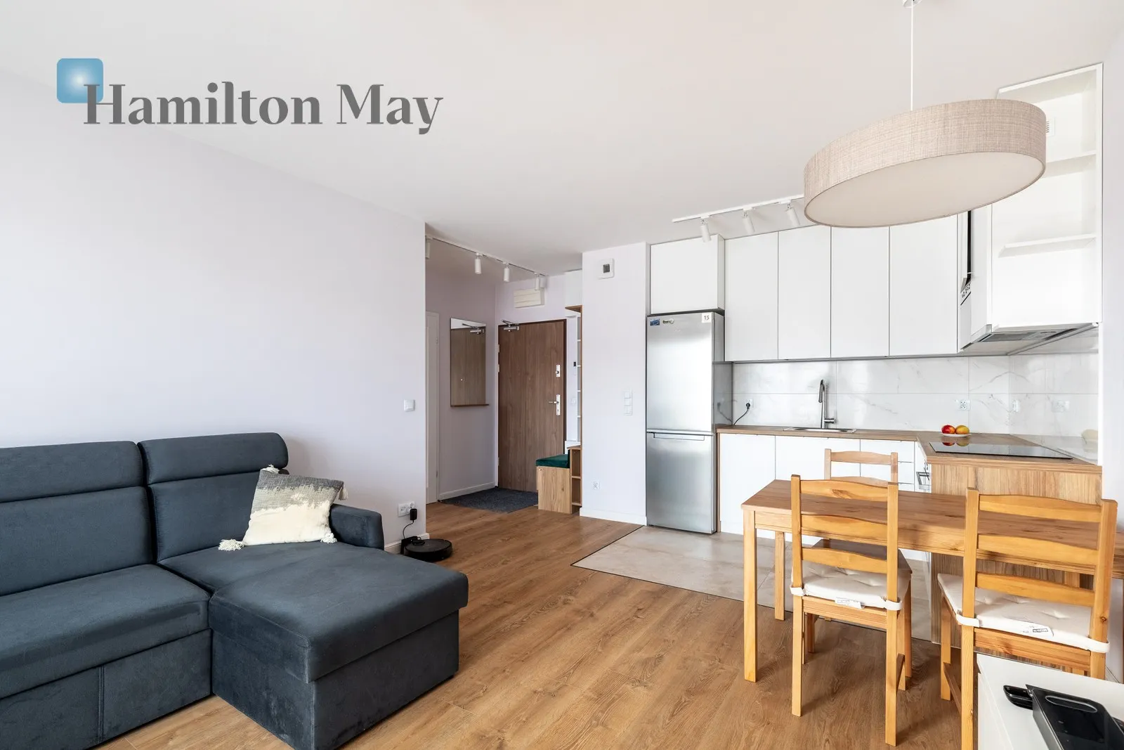 Street: Romana Ciesielskiego Region: Czyżyny Distance to centre: 5.37 km Level: 5 Price: 760000 PLN Bedrooms: 1 Bathrooms: 1 Size: 43m2 Price/m2: 17674 PLN - slider