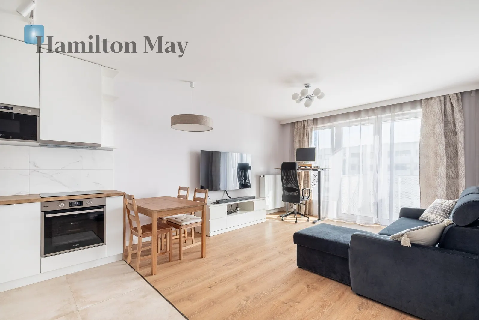 Region: Czyżyny Distance to centre: 5.37 km Level: 5 Price: 760000 PLN Bedrooms: 1 Bathrooms: 1 Size: 43m2 Price/m2: 17674 PLN - slider