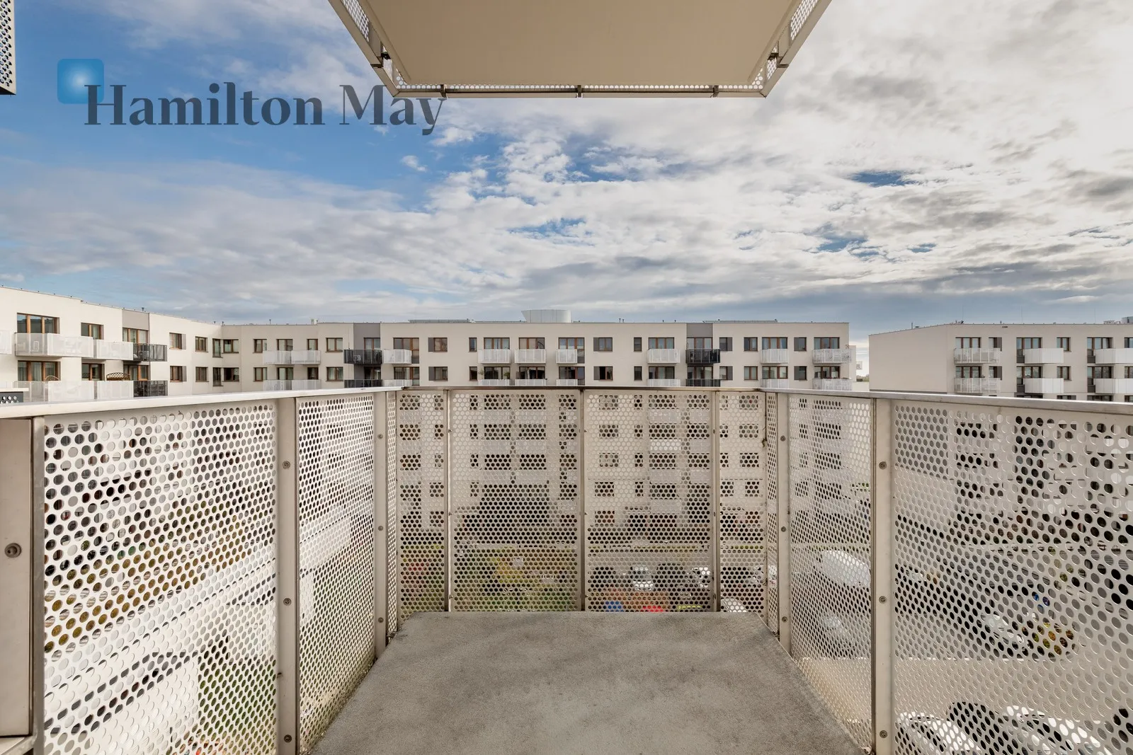 Region: Czyżyny Distance to centre: 5.37 km Level: 5 Price: 760000 PLN Bedrooms: 1 - slider
