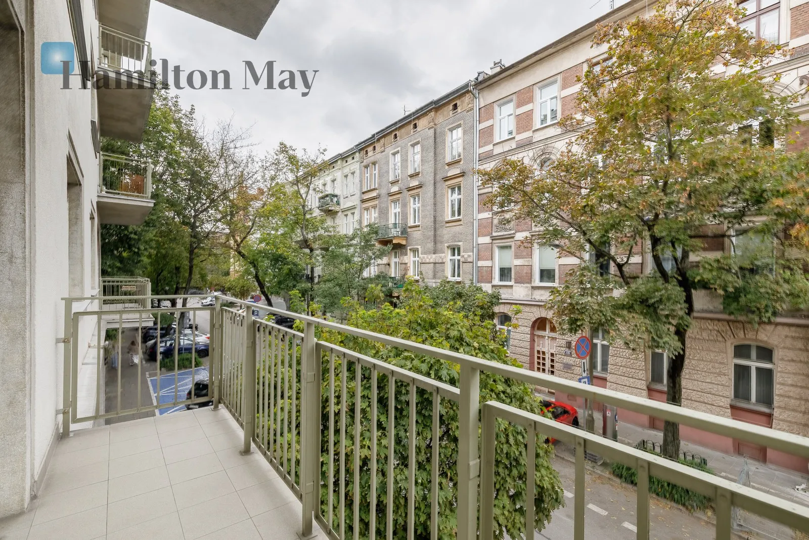 Distance to centre: 0.73 km Level: 2 Price: 6500 PLN - slider