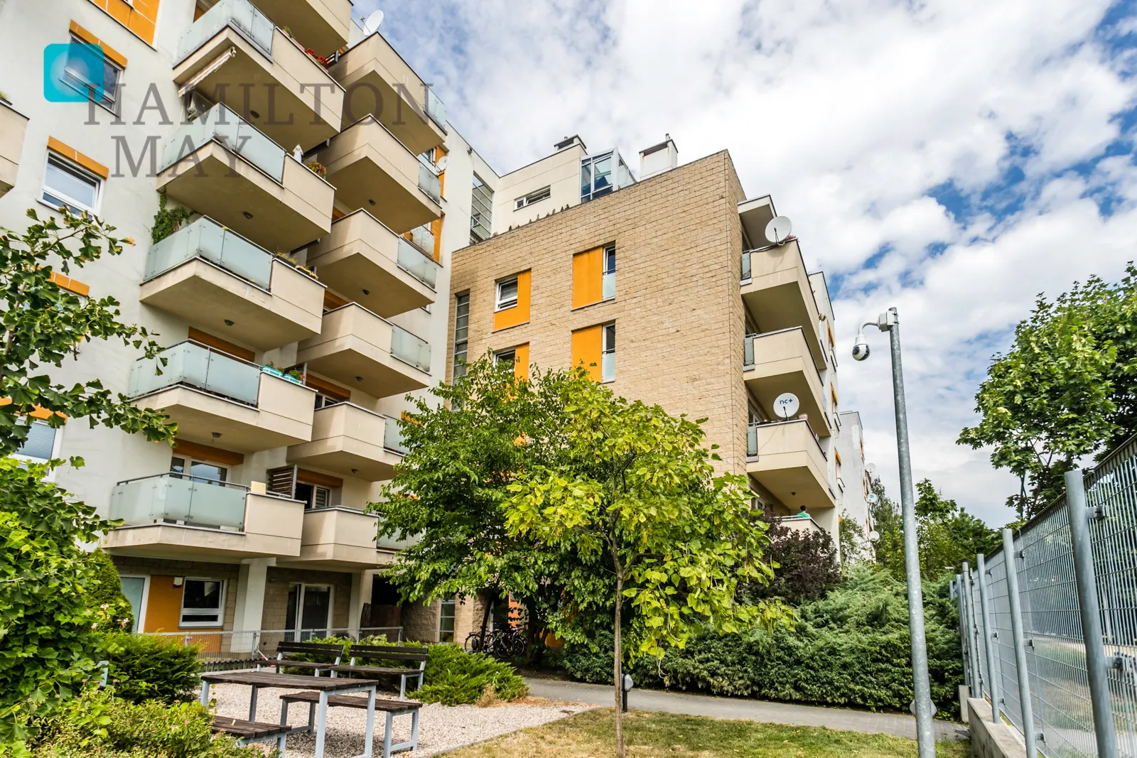 Na wynajem nowoczesny dom w zabudowie bliźniaczej - slider