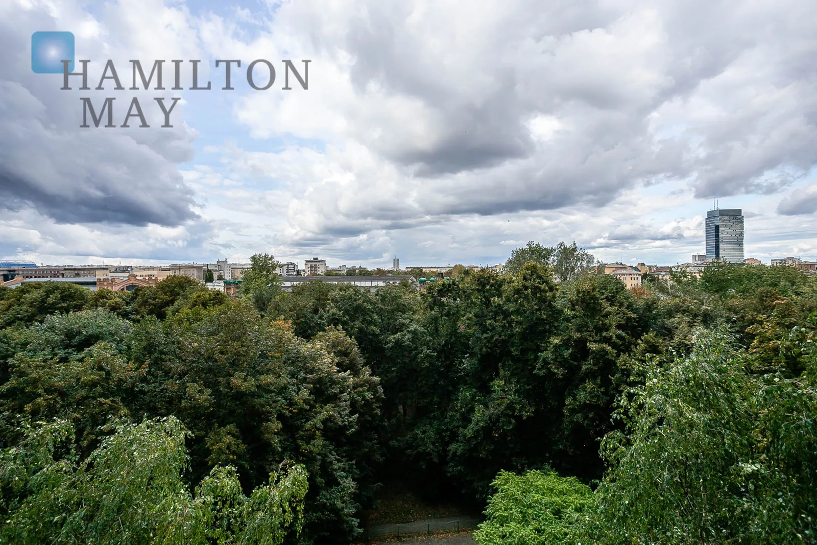 Luksusowy apartament z pięknym widokiem przy Grzybowskiej 4 - slider