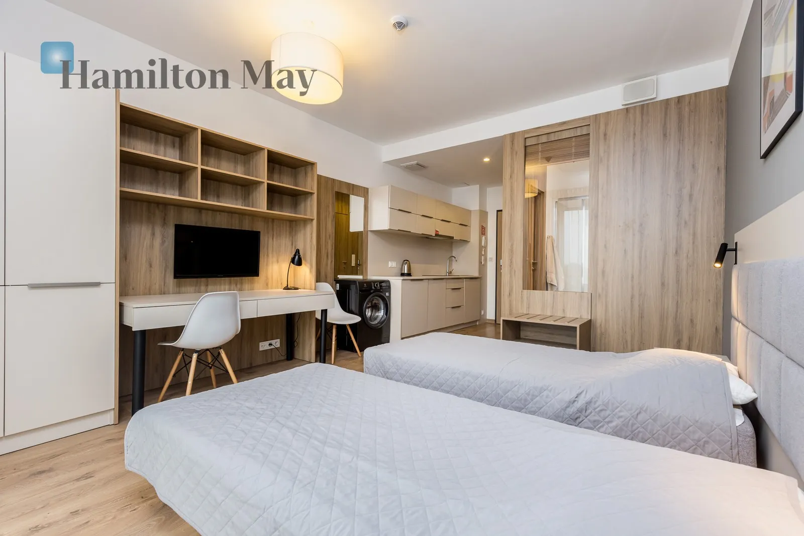 City: Warszawa Street: Wolska Region: Wola Subregion: Odolany Distance to centre: 4.66 km Level: 4 Price: 492000 PLN Bedrooms: 0 Bathrooms: 1 Size: 24.53m2 Price/m2: 20057 PLN - slider