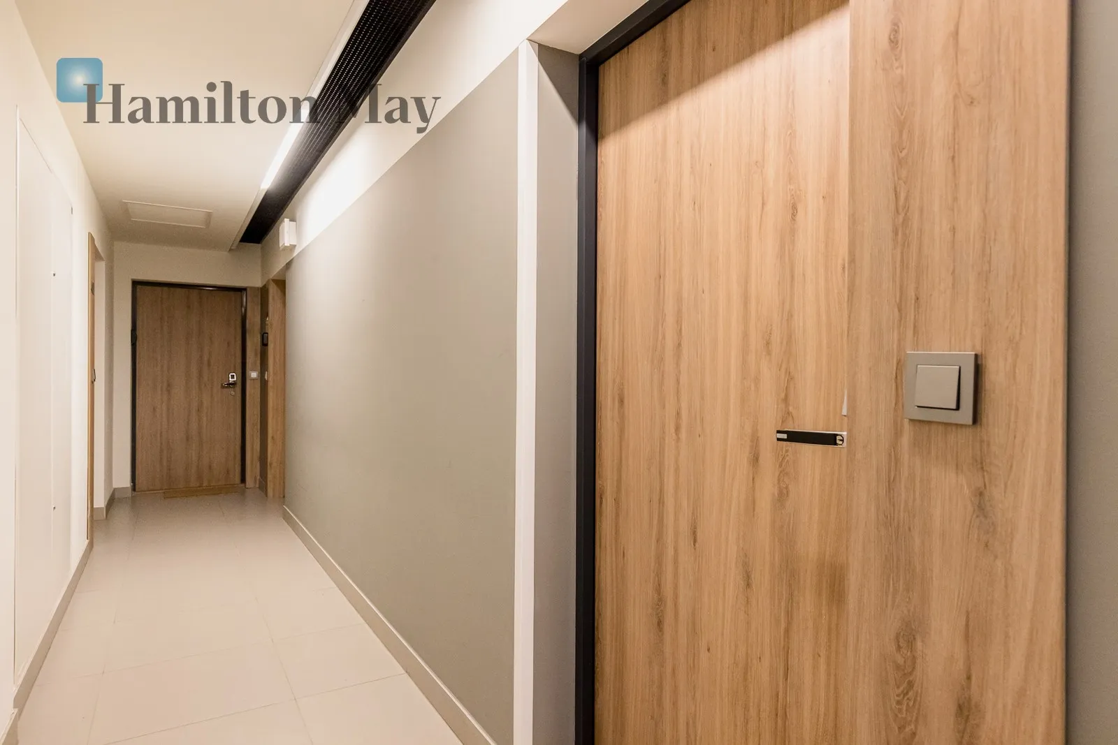 Street: Wolska Region: Wola Subregion: Odolany Distance to centre: 4.66 km Level: 4 Price: 492000 PLN Bedrooms: 0 - slider