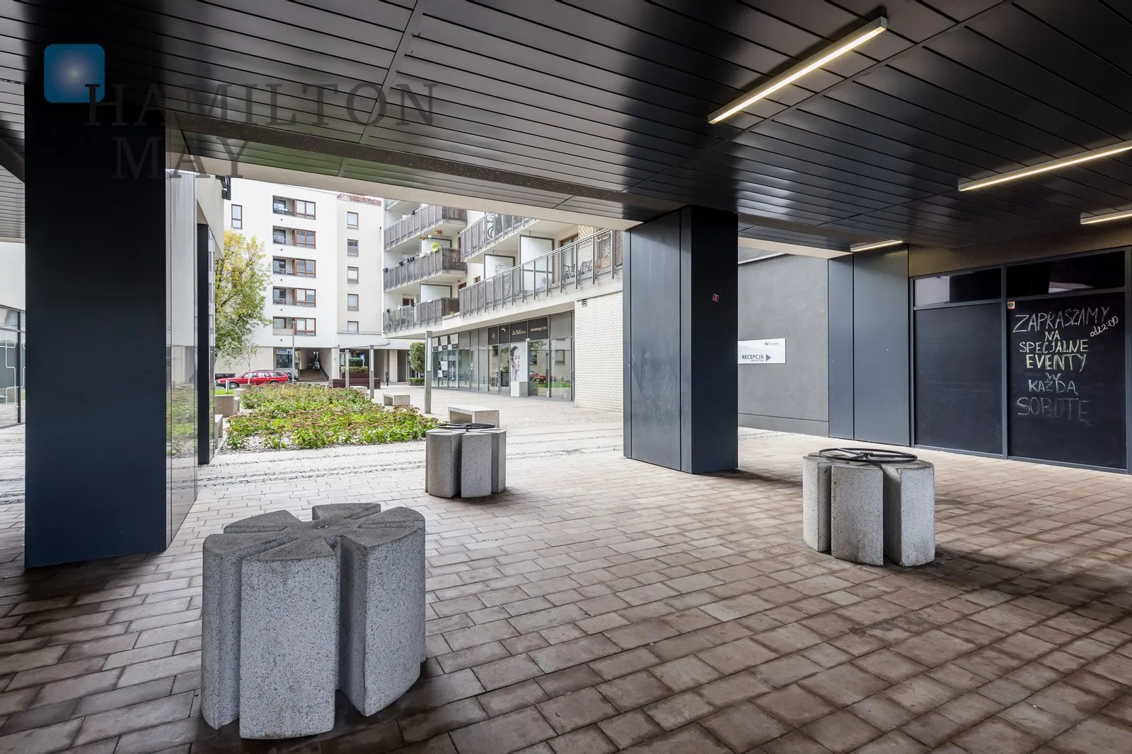 Distance to centre: 4.7 km Level: 5 Price: 492000 PLN Bedrooms: 0 Bathrooms: 1 Size: 23.71m2 Price/m2: 20751 PLN - slider