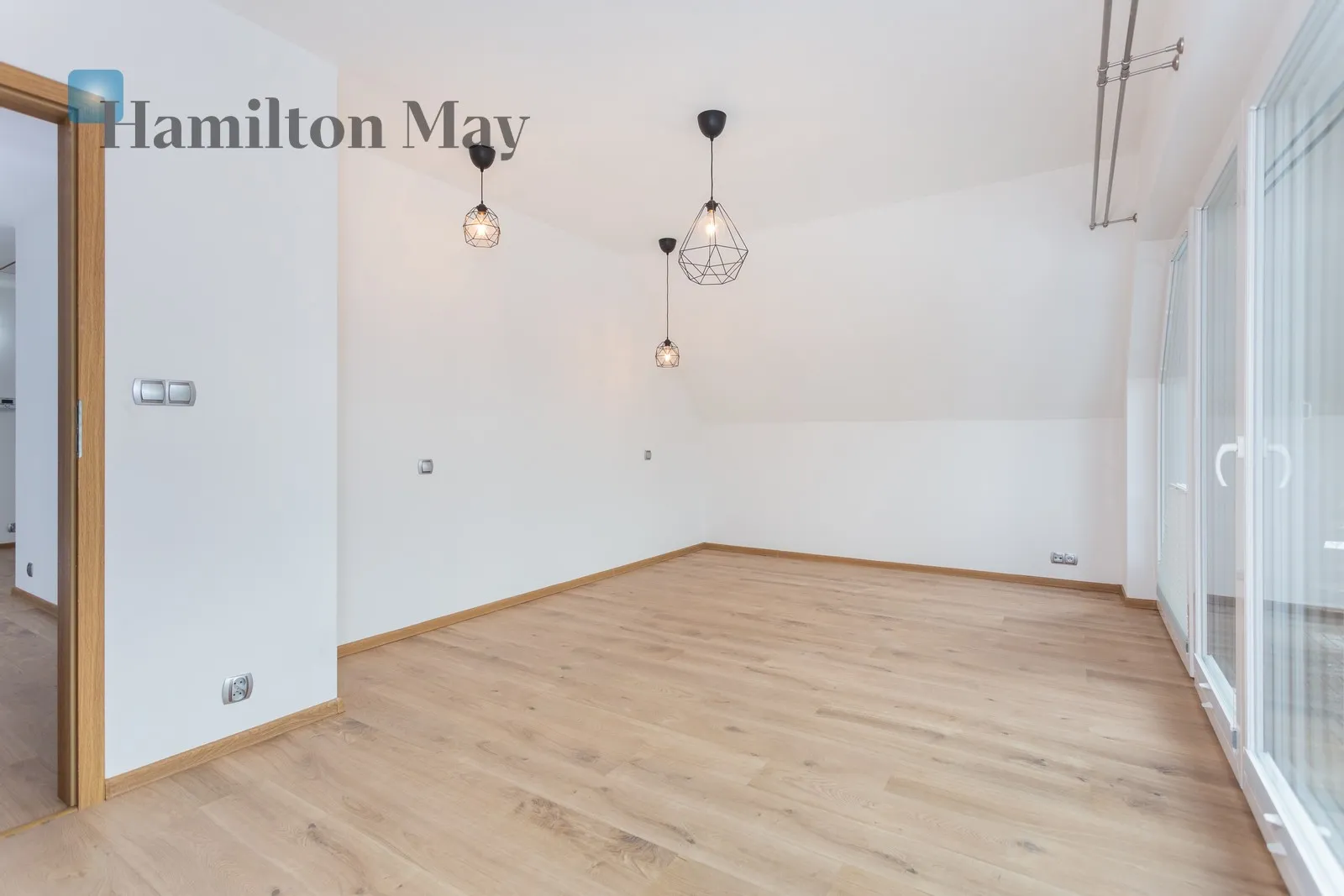 Subregion: Wola Justowska Distance to centre: 4.91 km - slider