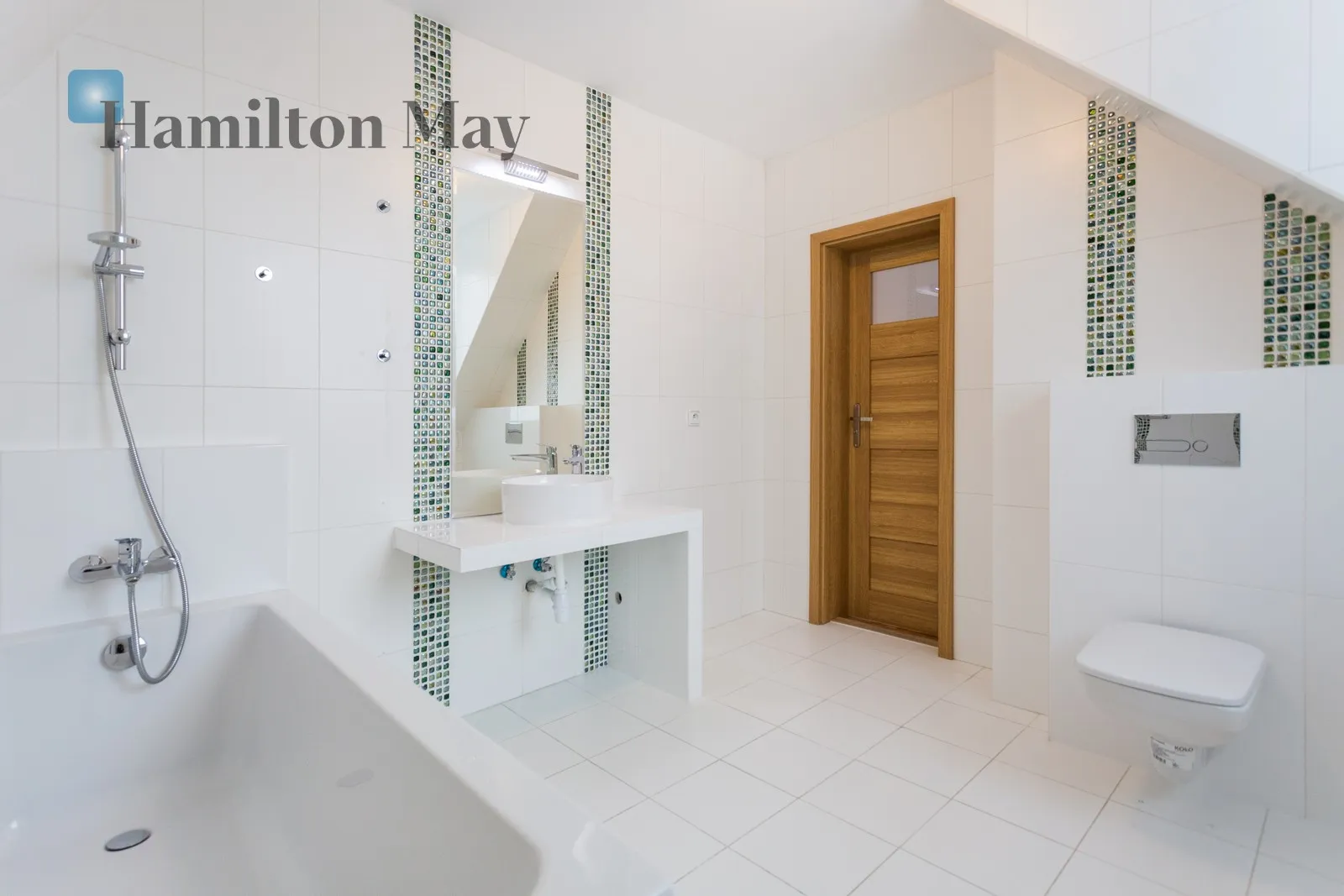 Price: 17500 PLN Bedrooms: 5 - slider