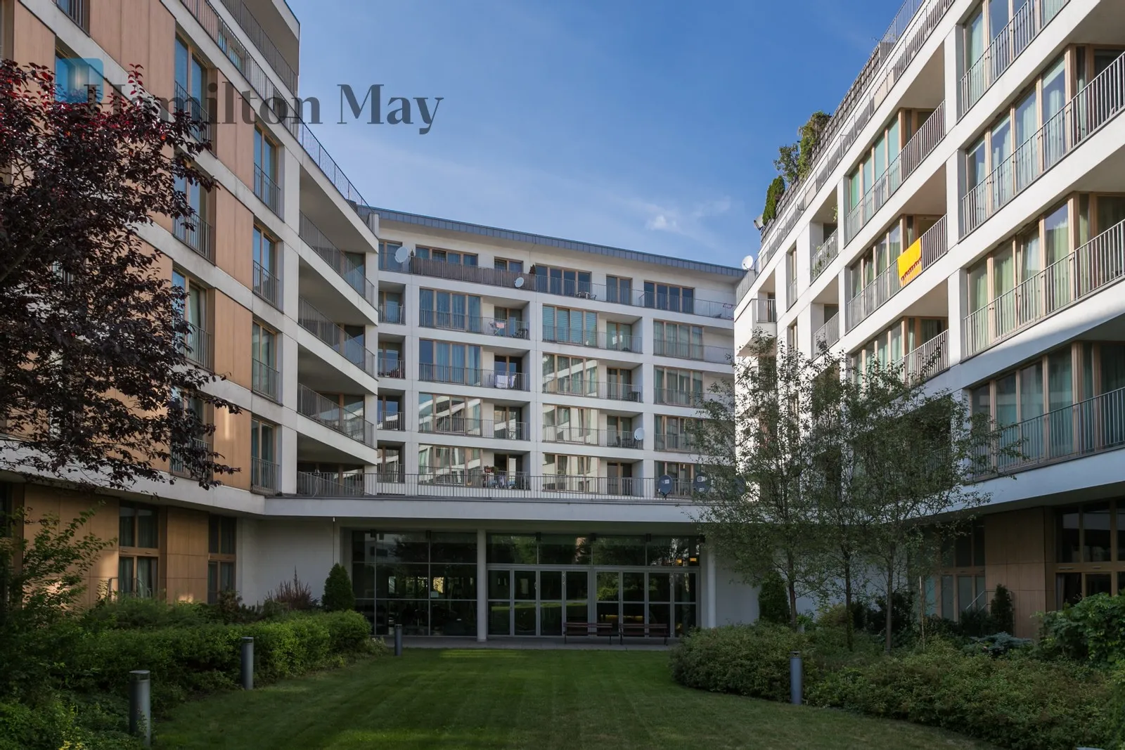 City: Kraków Street: Zwierzyniecka Region: Stare Miasto Distance to centre: 0.71 km Level: 4 Price: 3900 PLN Bedrooms: 1 Bathrooms: 1 Size: 57m2 Price/m2: 68 PLN - slider