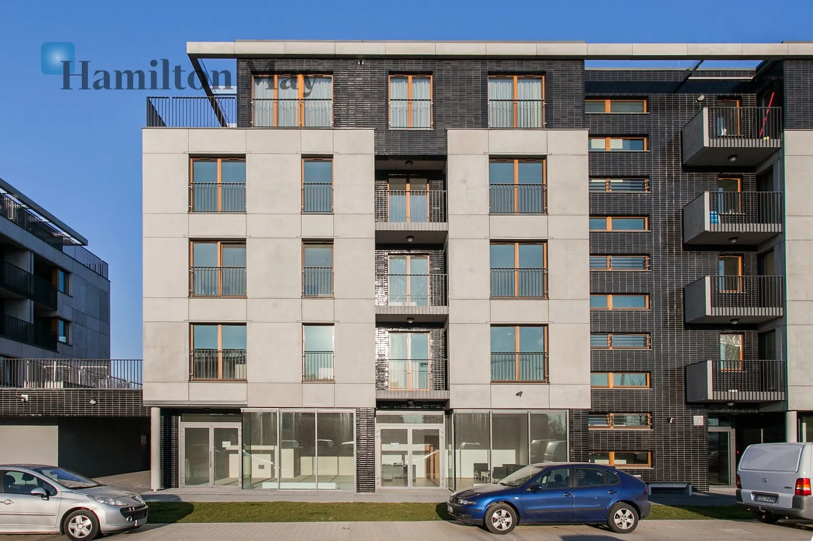 City: Kraków Street: Grzegórzecka Region: Grzegórzki Distance to centre: 2.09 km Level: 4 Price: 3200 PLN Bedrooms: 1 Bathrooms: 1 Size: 42m2 - slider