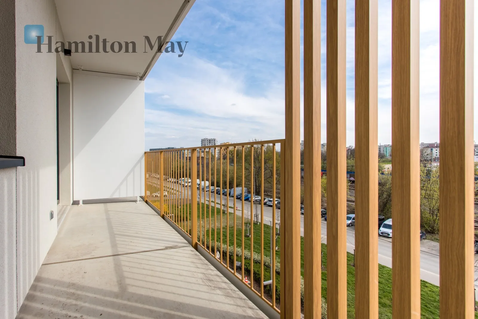 City: Wrocław Street: Czesława Miłosza  Region: Psie Pole Subregion: Kleczków Level: 6 Price: 1261295 PLN Bedrooms: 3 - slider