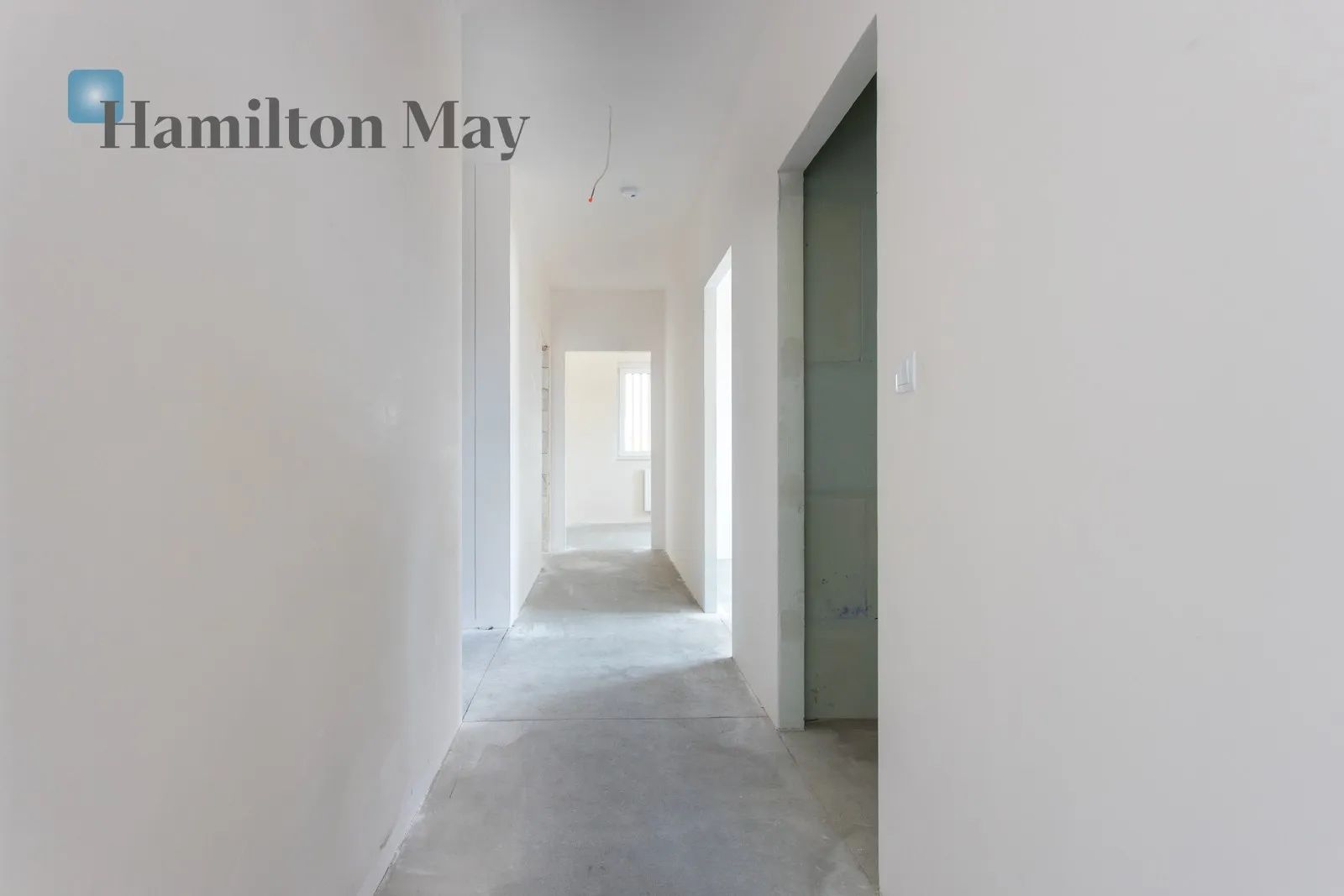 Street: Czesława Miłosza Region: Psie Pole Subregion: Kleczków Distance to centre: 2 km Level: 3 Price: 648731 PLN Bedrooms: 1 - slider