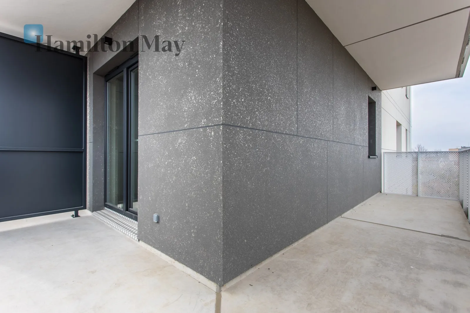 City: Wrocław Street: Czesława Miłosza Region: Psie Pole Subregion: Kleczków Distance to centre: 2 km Level: 3 Price: 648731 PLN Bedrooms: 1 - slider