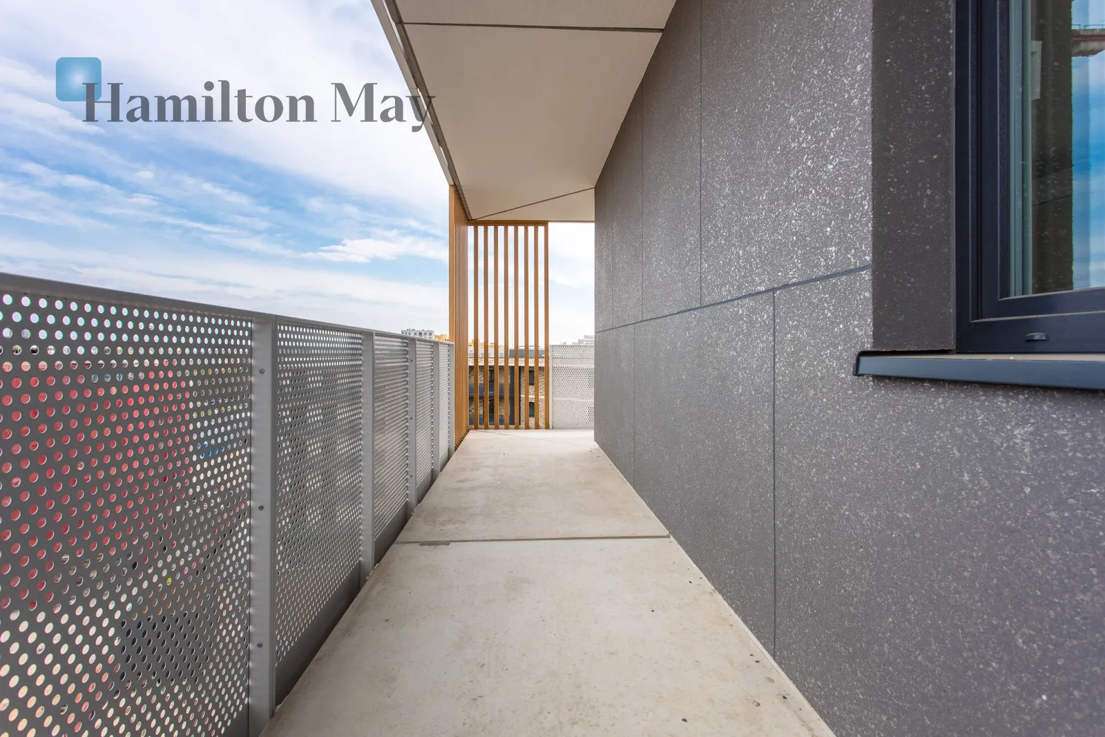 Level: 3 Price: 648731 PLN Bedrooms: 1 Bathrooms: 1 Size: 37.66m2 Price/m2: 17226 PLN - slider