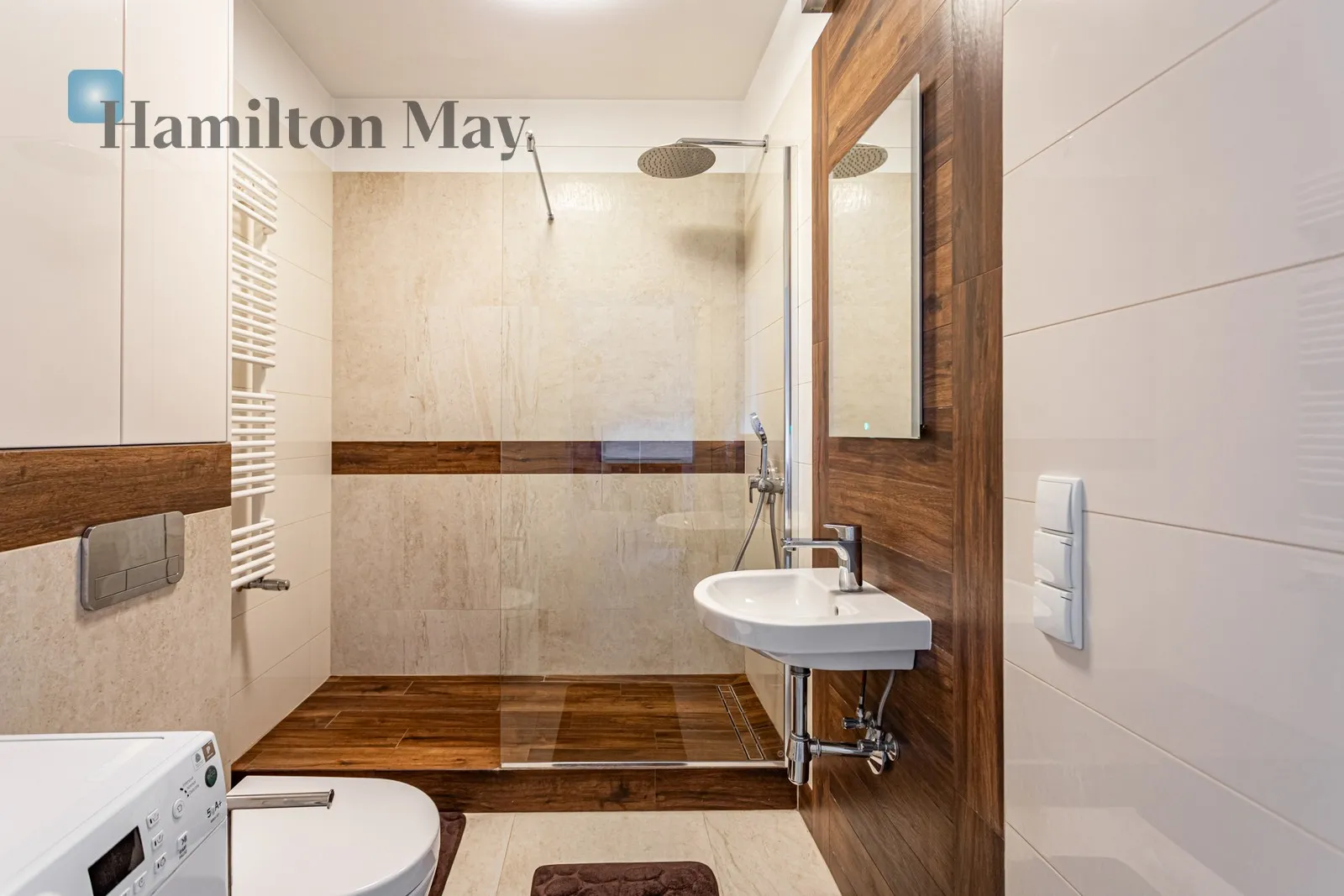 Street: Jana Nowaka-Jeziorańskiego Region: Praga Południe Subregion: Gocław Distance to centre: 6.73 km Level: 4 Price: 3500 PLN Bedrooms: 1 - slider