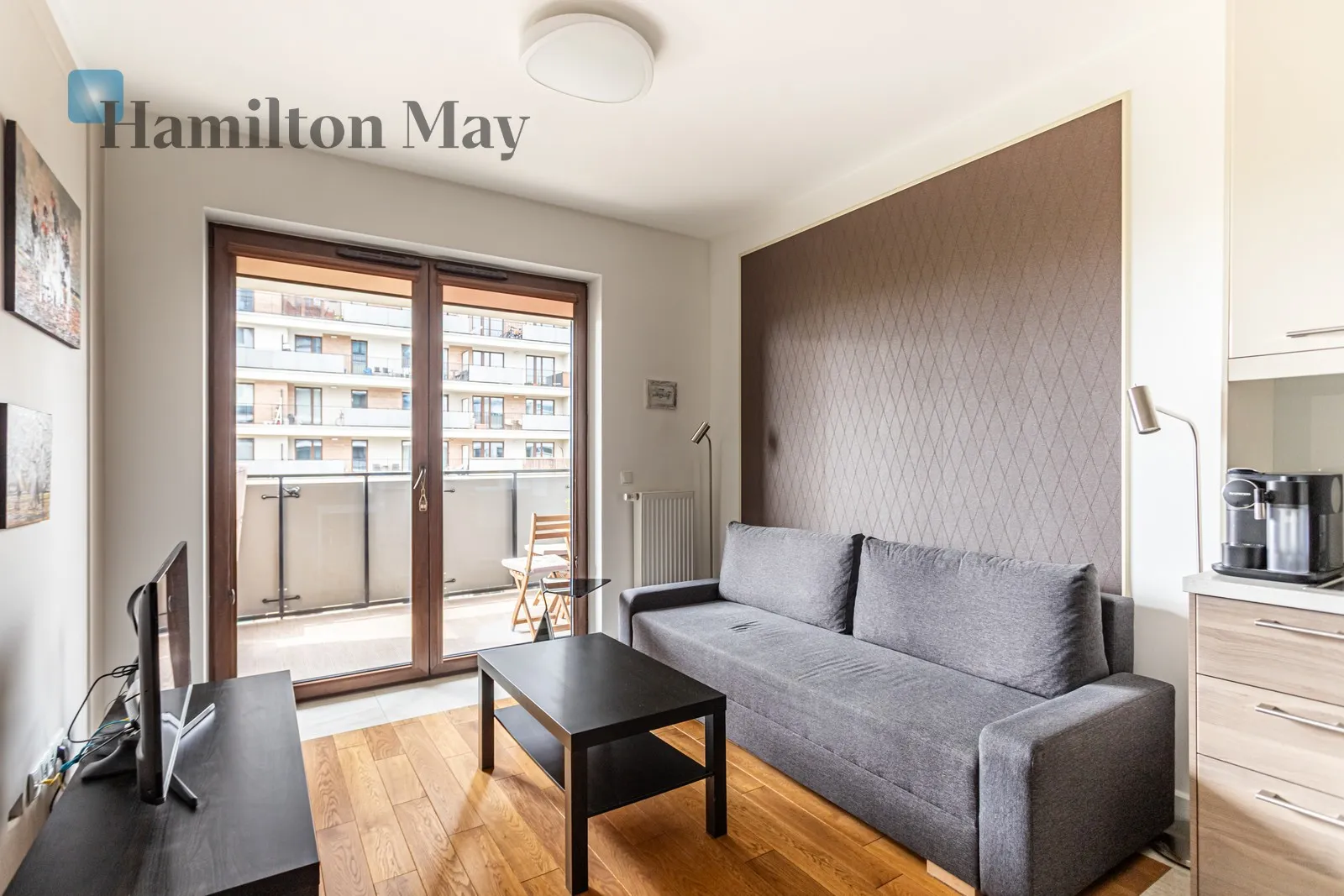 City: Warszawa Street: Jana Nowaka-Jeziorańskiego Region: Praga Południe Subregion: Gocław Distance to centre: 6.73 km Level: 4 Price: 3500 PLN Bedrooms: 1 Bathrooms: 1 Size: 40m2 - slider