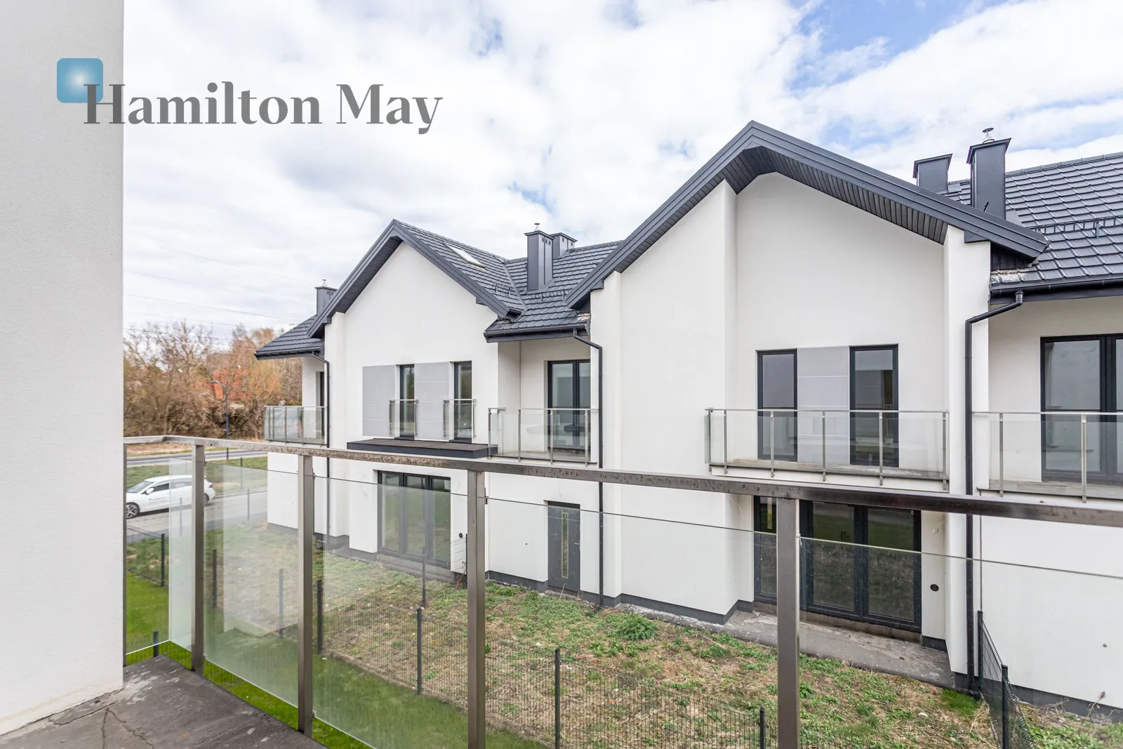 Region: Wawer Subregion: Międzylesie Price: 1308252 PLN Bedrooms: 3 - slider