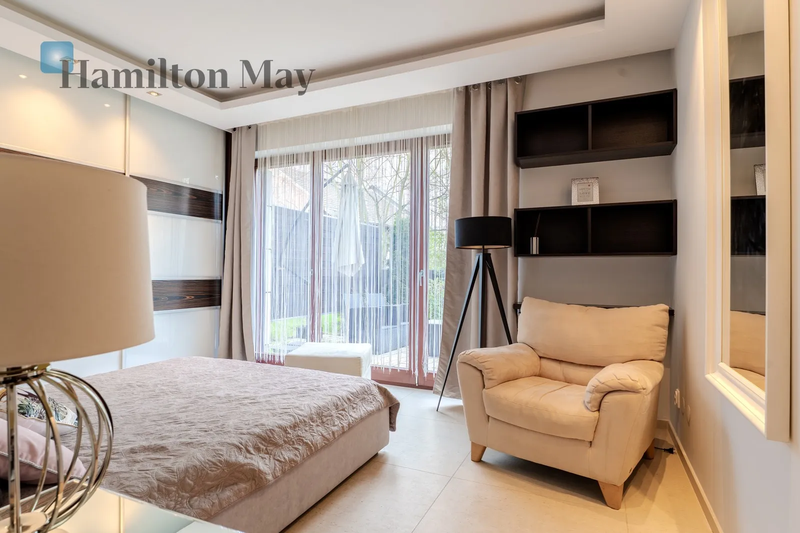 City: Kraków Street: Ludwinowska Region: Dębniki Distance to centre: 1.95 km Price: 4800 PLN - slider