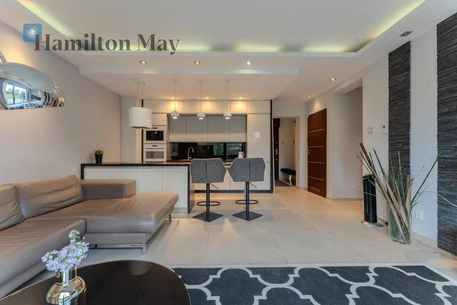 Region: Dębniki Distance to centre: 1.95 km Price: 4800 PLN Bedrooms: 1 Bathrooms: 2 Size: 58m2 Price/m2: 83 PLN - slider