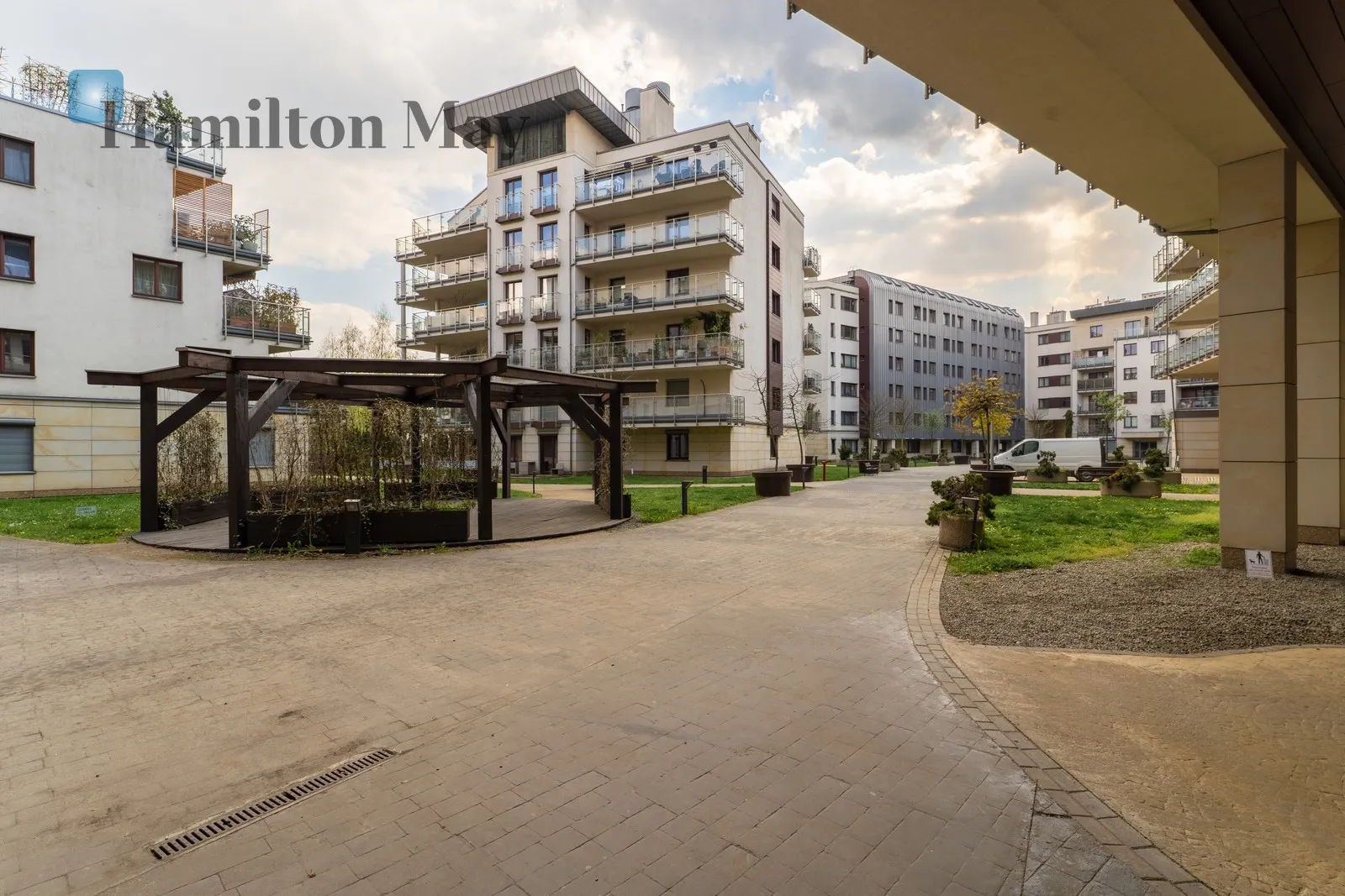 Bedrooms: 1 Bathrooms: 2 - slider