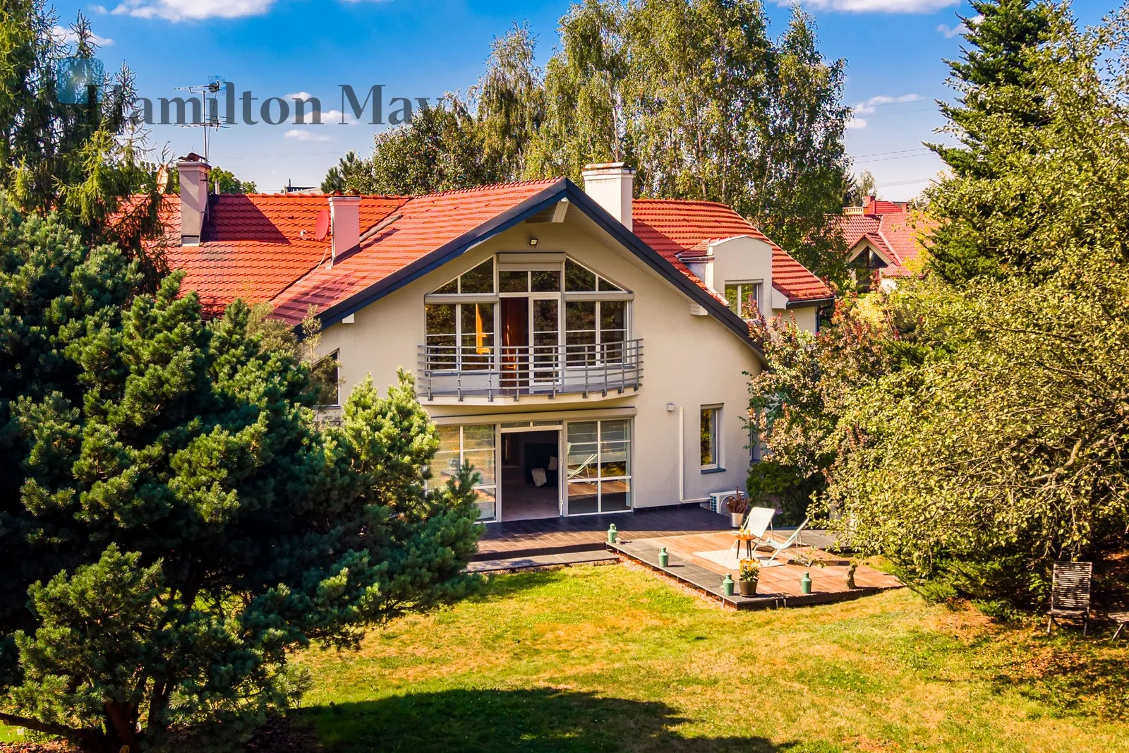 Region: Zwierzyniec Subregion: Wola Justowska Distance to centre: 7 km Level: -9 Price: 8900000 PLN Bedrooms: 5 Bathrooms: 4 Plot size: 3706m2 Price/m2: 14933 PLN - slider