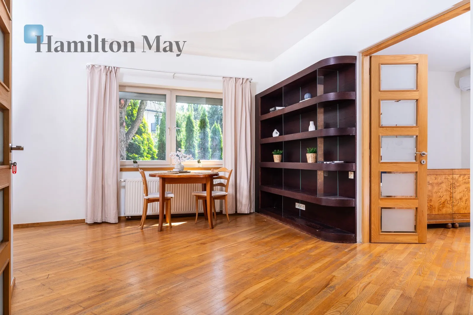 Price: 8900000 PLN Bedrooms: 5 Bathrooms: 4 Plot size: 3706m2 Price/m2: 14933 PLN - slider