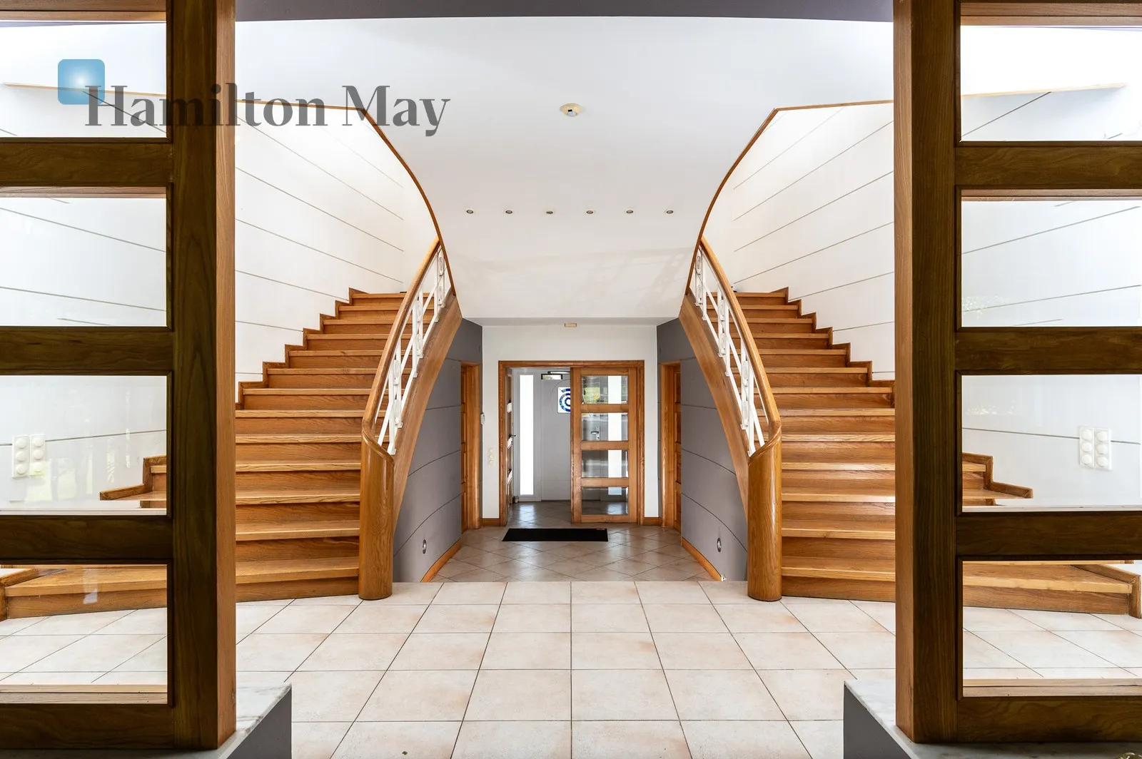 Plot size: 3706m2 Price/m2: 14933 PLN - slider