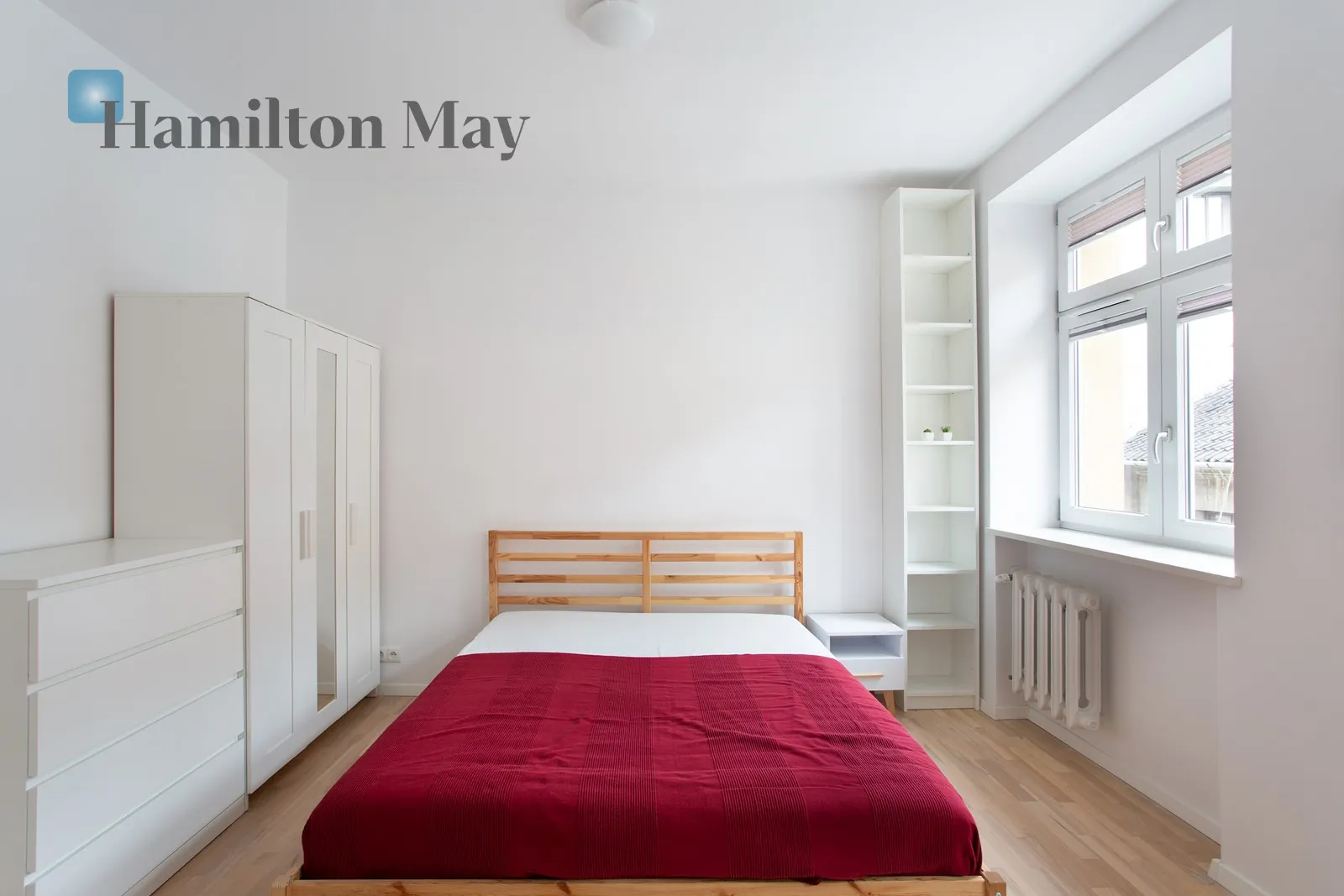 Subregion: Kazimierz Distance to centre: 1.38 km Level: 2 Price: 3700 PLN Bedrooms: 2 Bathrooms: 1 Size: 56m2 Price/m2: 66 PLN - slider