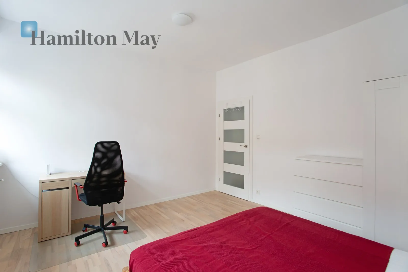 Level: 2 Price: 3700 PLN Bedrooms: 2 Bathrooms: 1 Size: 56m2 Price/m2: 66 PLN - slider