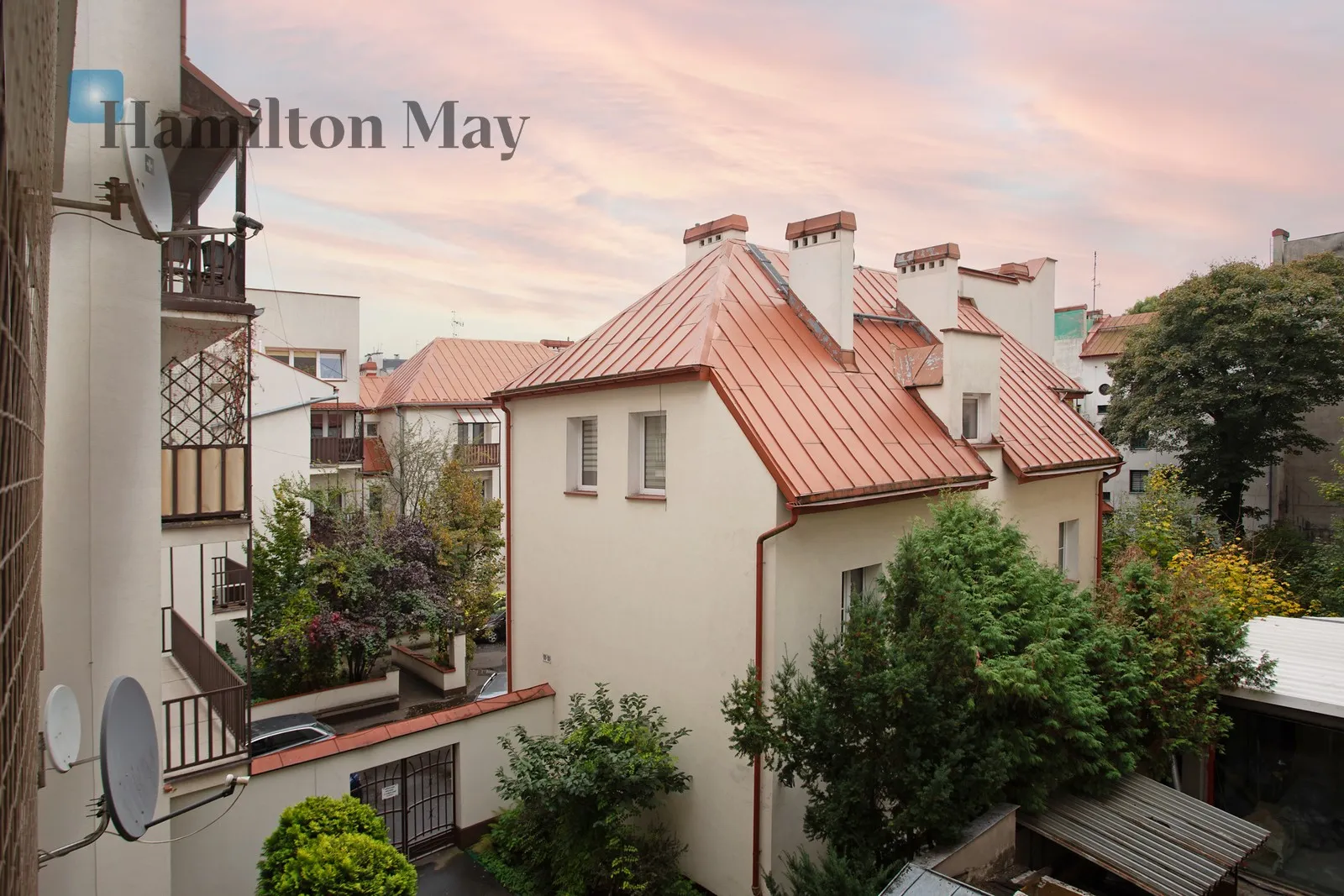Region: Stare Miasto Subregion: Kazimierz Distance to centre: 1.38 km Level: 2 Price: 3700 PLN Bedrooms: 2 - slider
