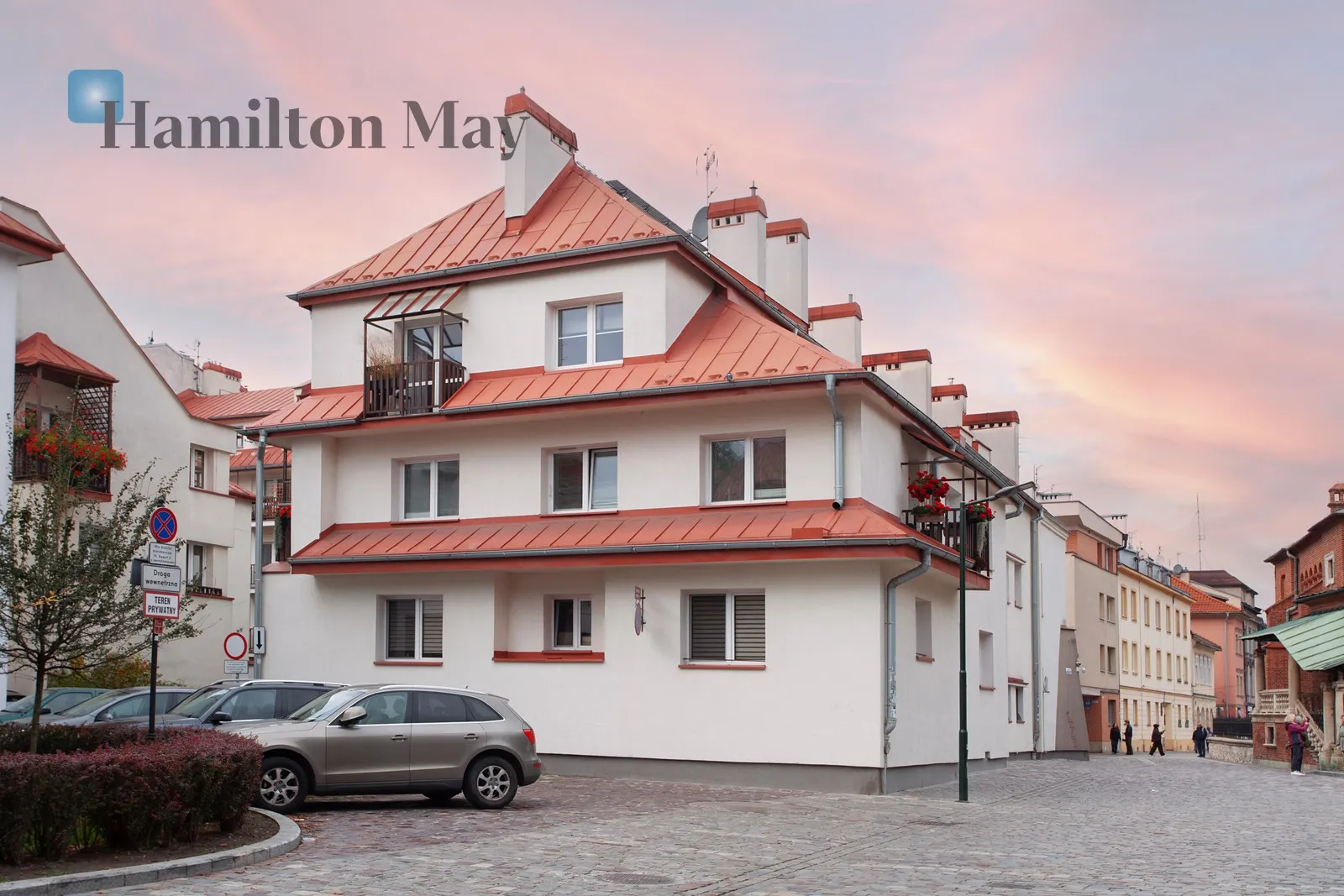 Distance to centre: 1.38 km Level: 2 Price: 3700 PLN Bedrooms: 2 Bathrooms: 1 Size: 56m2 - slider