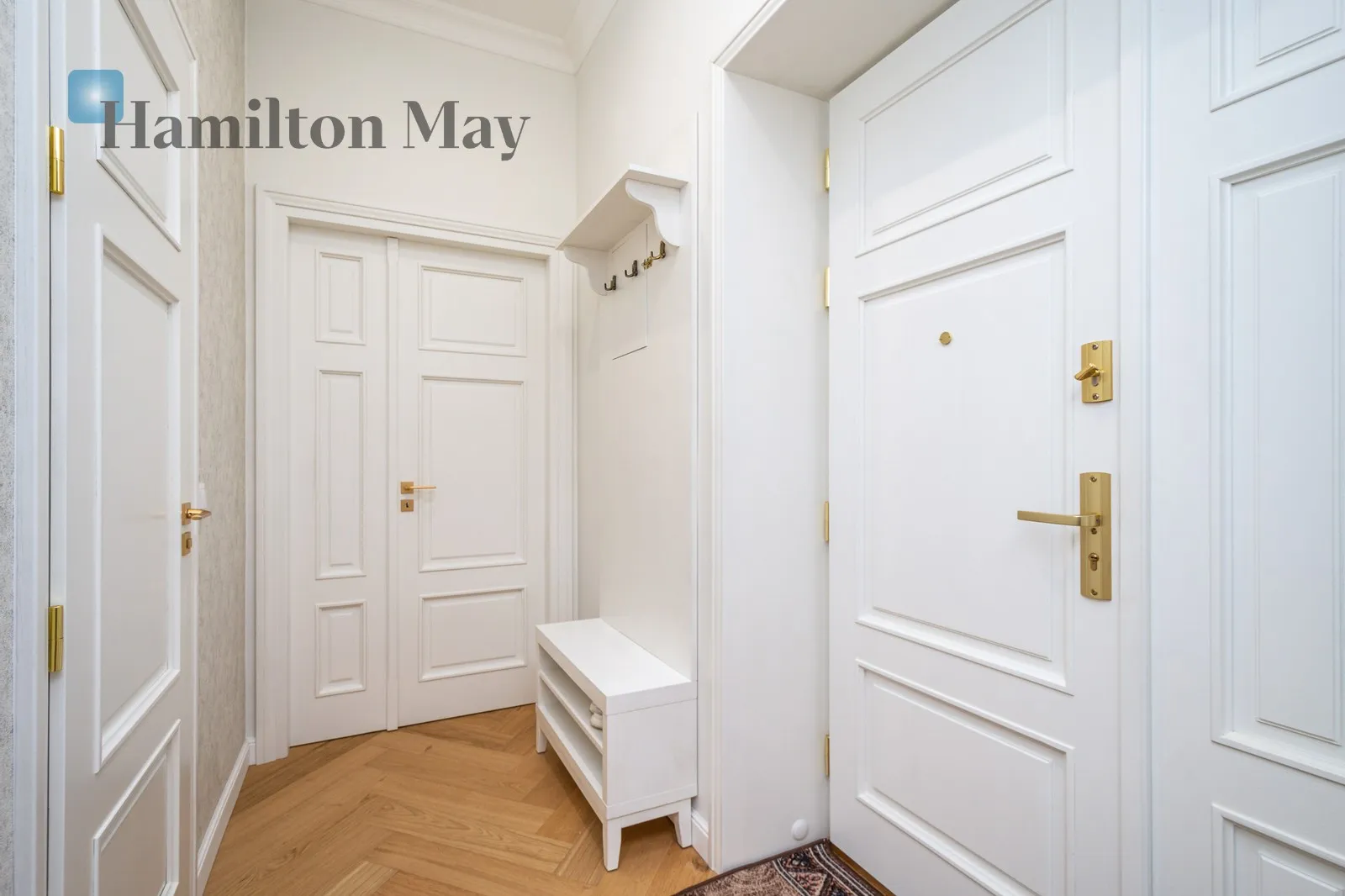 Price: 5800 PLN Bedrooms: 2 Bathrooms: 1