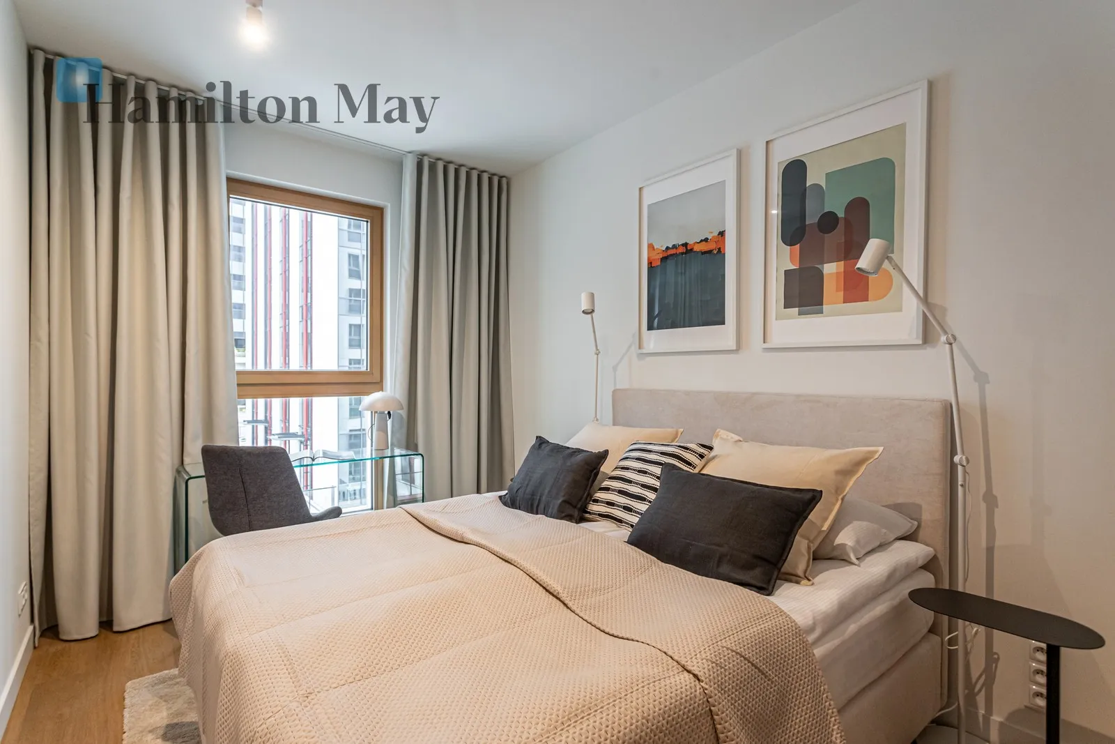 City: Warszawa Street: Prosta Region: Wola Subregion: Czyste Distance to centre: 1.99 km Level: 5 Price: 12500 PLN Bedrooms: 3 - slider