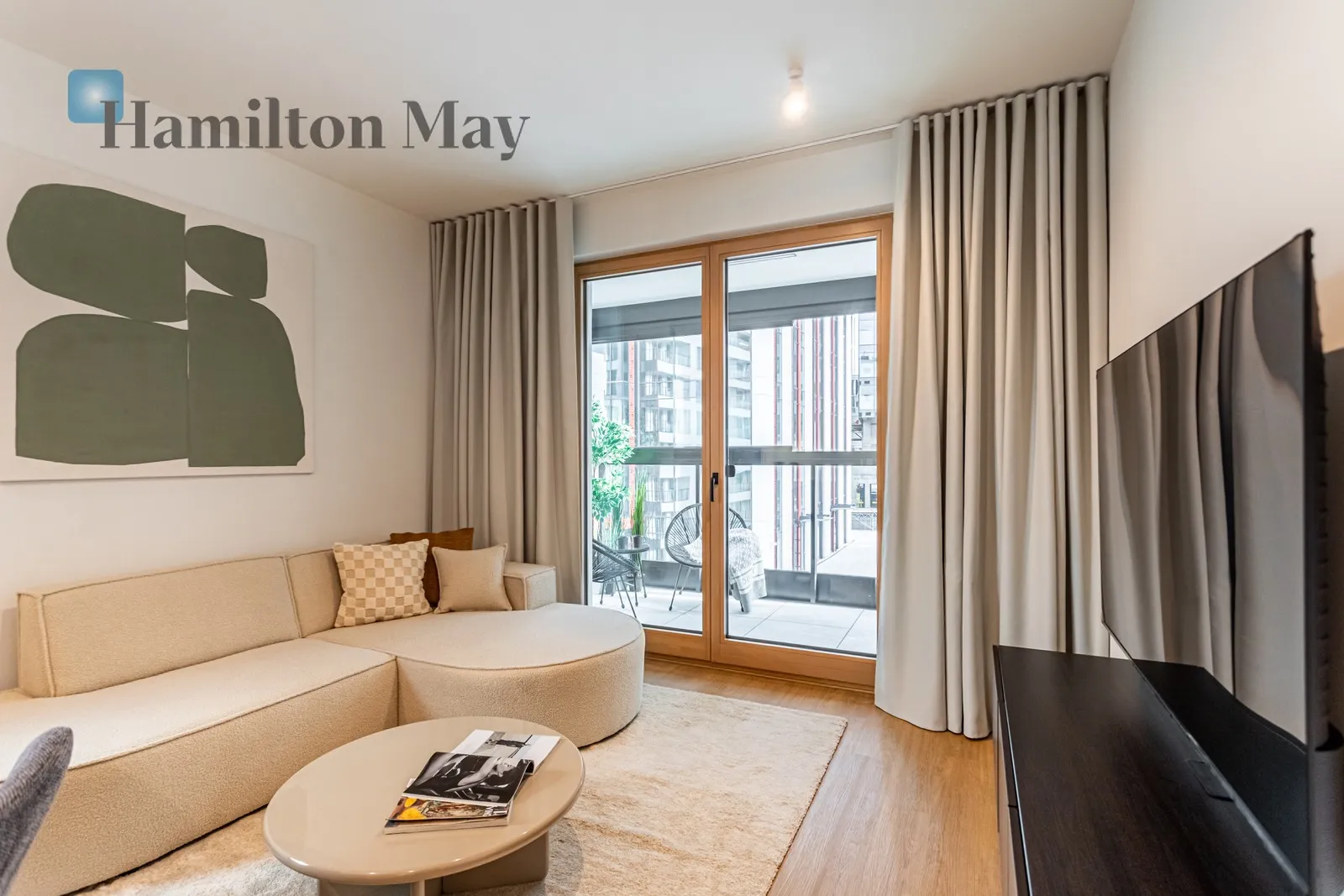 City: Warszawa Street: Prosta Region: Wola Subregion: Czyste Distance to centre: 1.99 km Level: 5 Price: 12500 PLN Bedrooms: 3 Bathrooms: 2 - slider