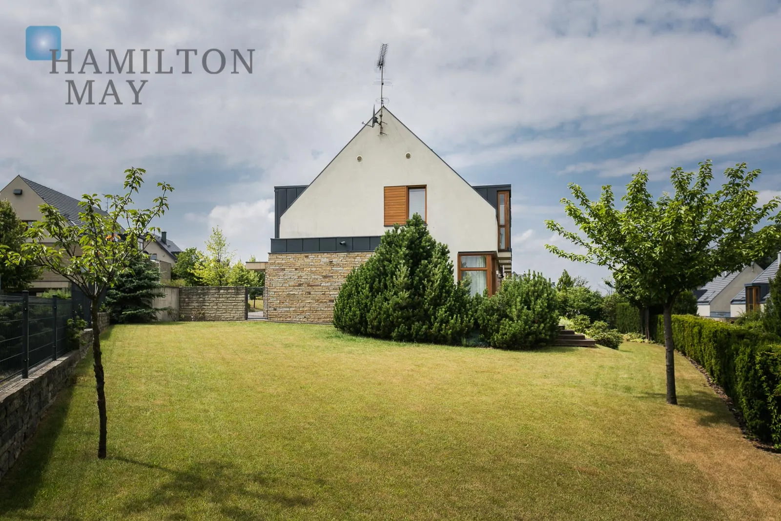 Сучасний будинок у престижній забудові Parkowe Wzgórze - slider