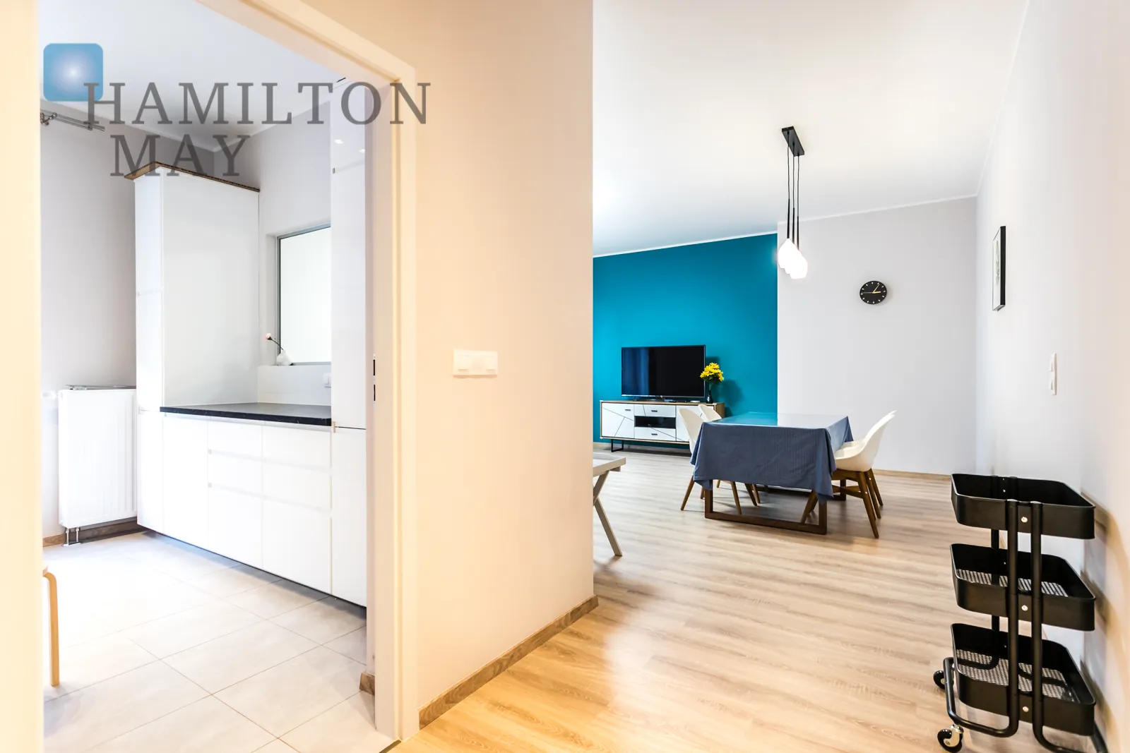 Продається простора квартира з балконом в Мокотові - slider