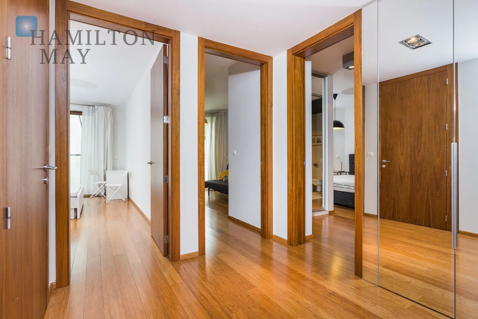 A luxurious apartment in one of the most beautiful places in Krakow - slider