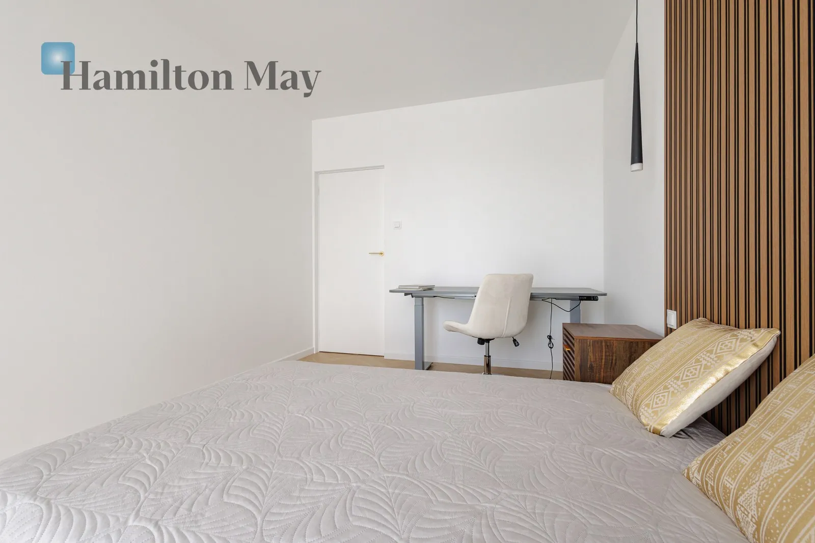 Region: Mokotów Subregion: Służew Distance to centre: 7.06 km Level: 4 Price: 5200 PLN Bedrooms: 1 Bathrooms: 1 Size: 47m2 - slider