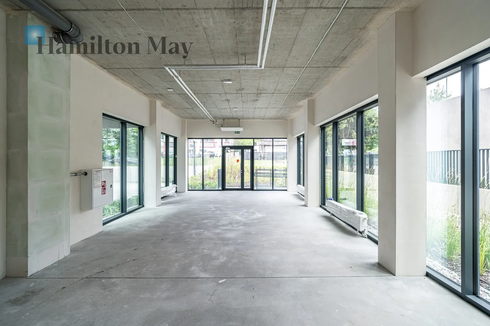 Street: Strzelców Region: Prądnik Czerwony Distance to centre: 4.85 km Price: 2109924 PLN Bedrooms: null Bathrooms: null Plot size: nullm2 Layout: null Price/m2: 18450 PLN - slider