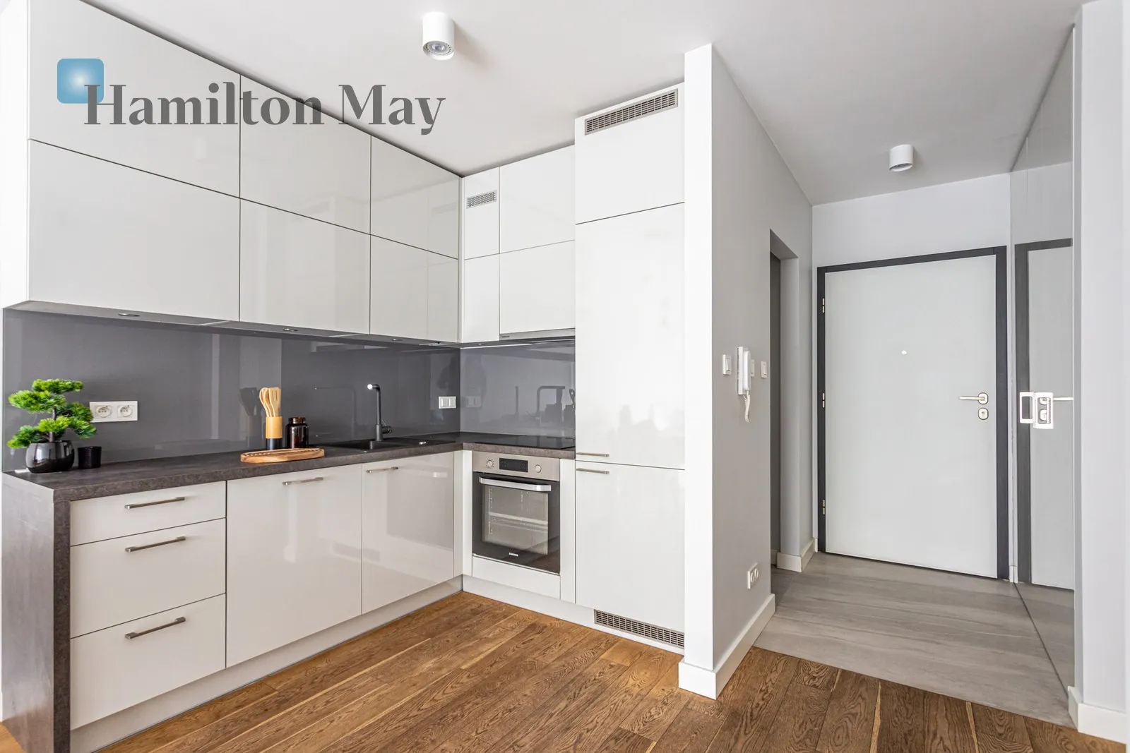 Stylish one-bedroom apartment in a new development in Praga Północ, near the Szwedzka metro station - slider