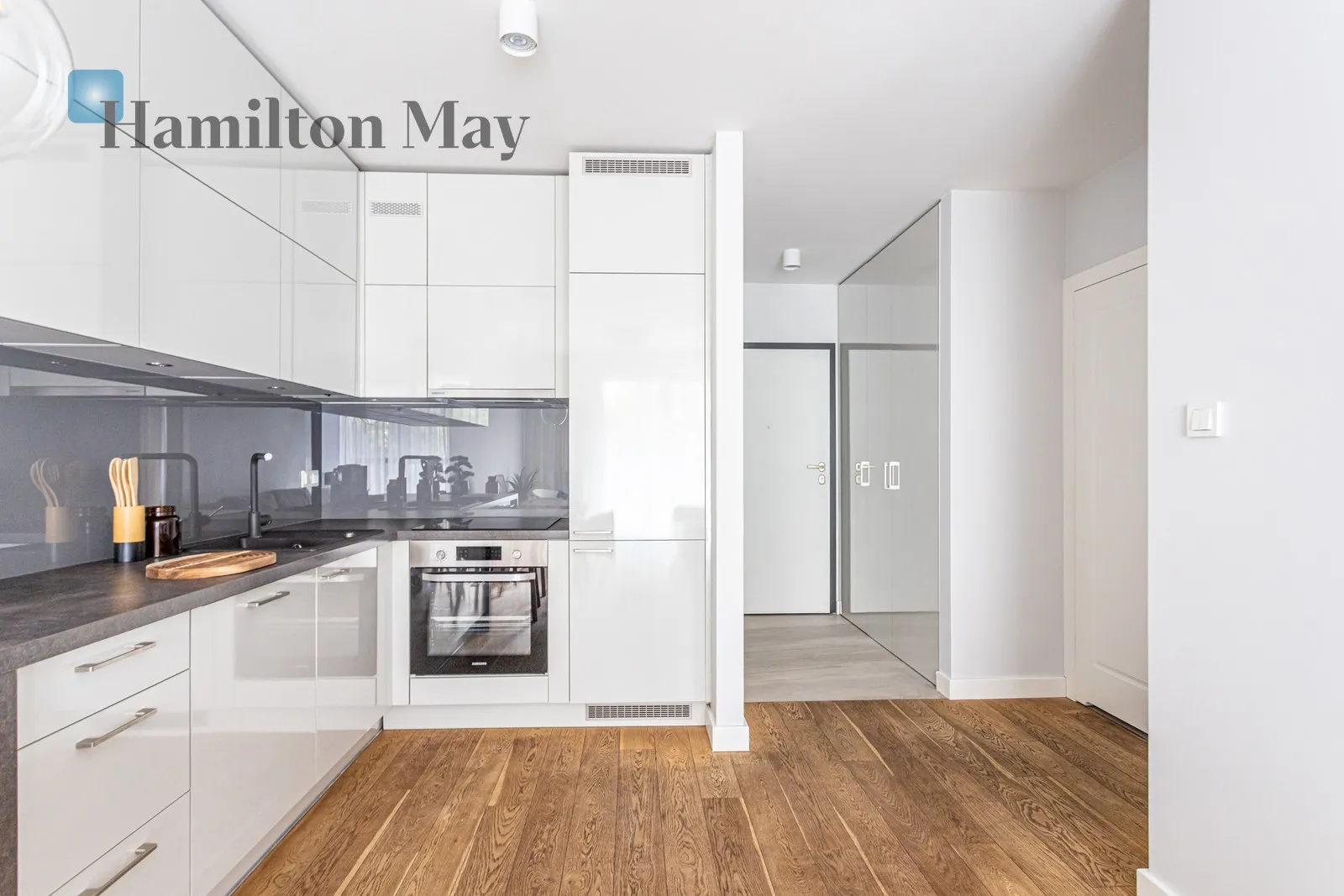 Stylish one-bedroom apartment in a new development in Praga Północ, near the Szwedzka metro station - slider