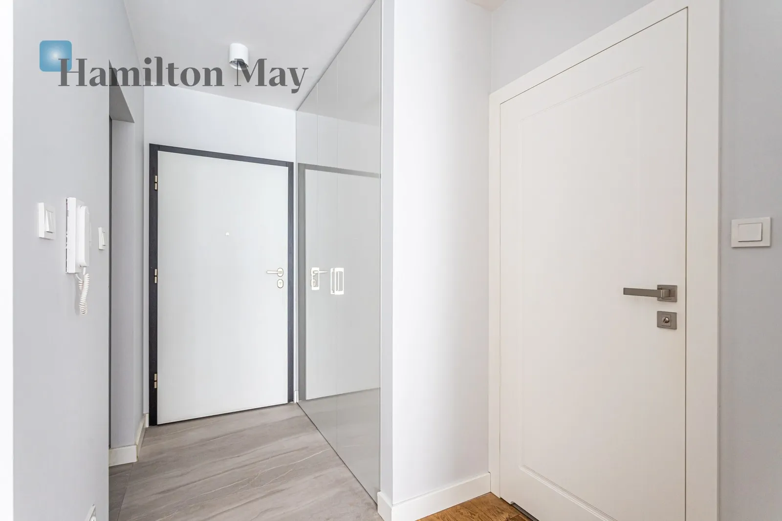 Stylish one-bedroom apartment in a new development in Praga Północ, near the Szwedzka metro station - slider